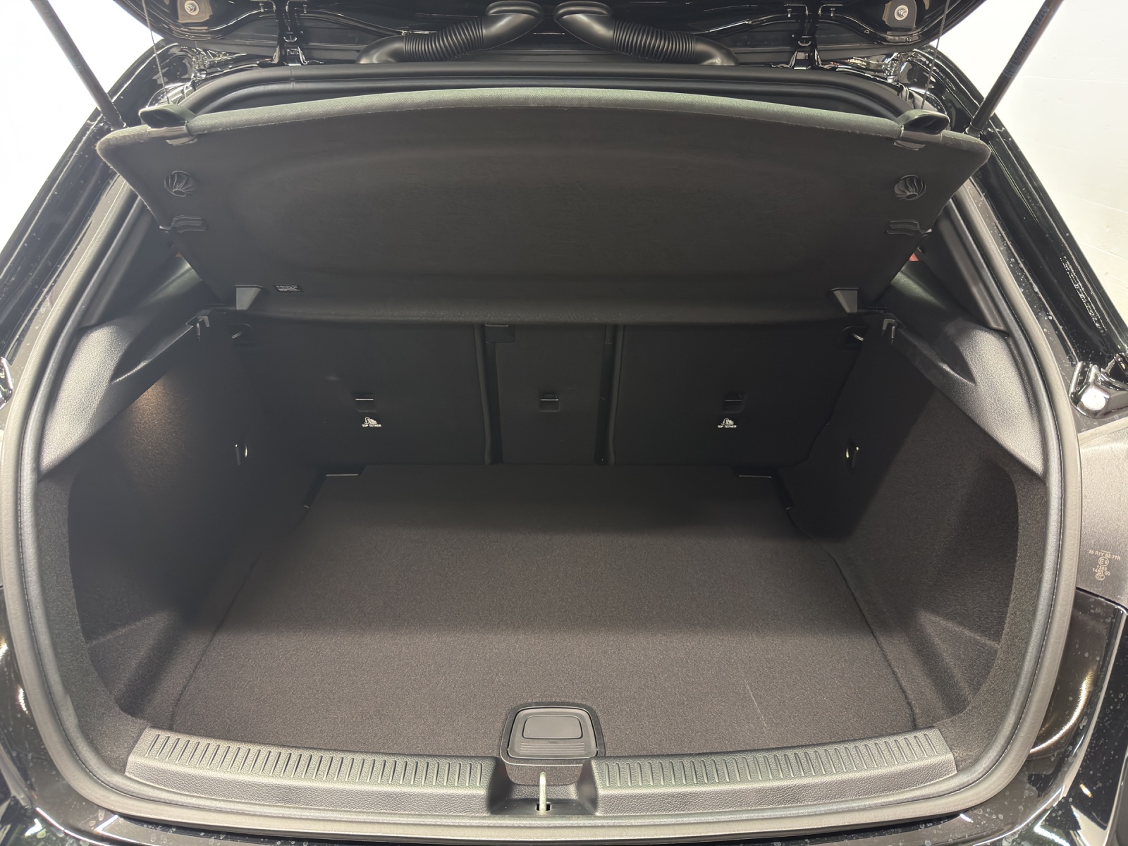 MERCEDES-BENZ AMG A 35 4Matic - 11