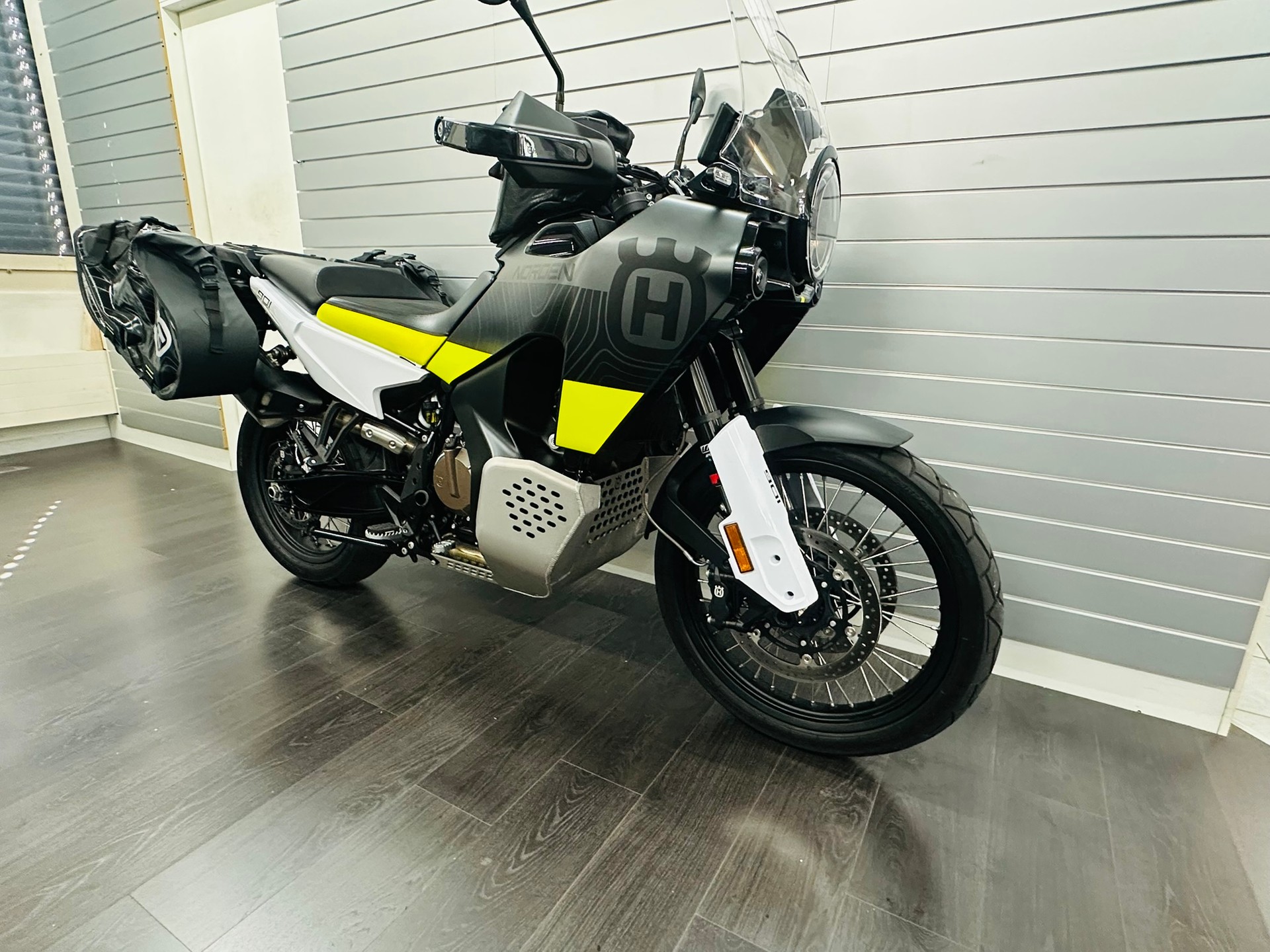 HUSQVARNA Norden 901 - 12