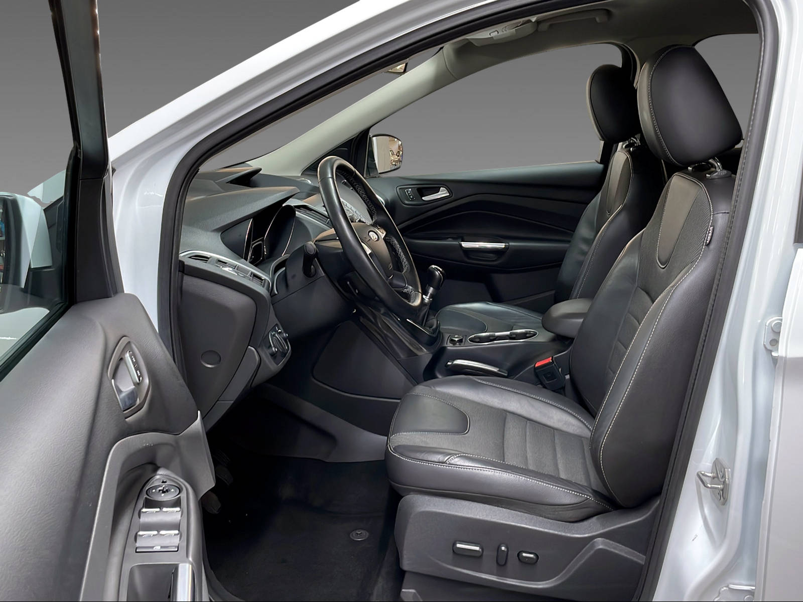 FORD Kuga 1.5 EcoB 150 Carving 2WD - 6