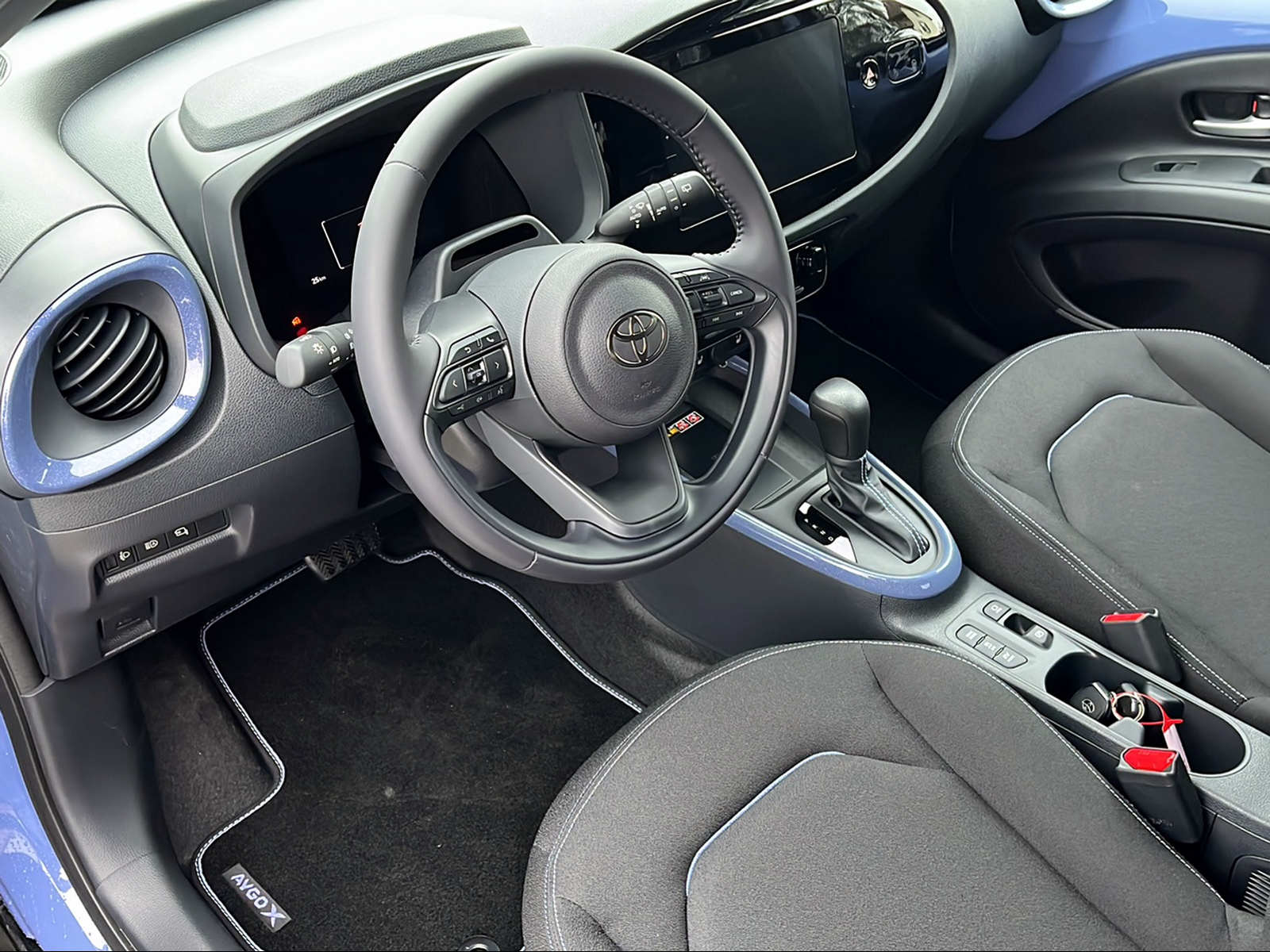 TOYOTA Aygo X 1.0 VVT-i Trend CVT - 6