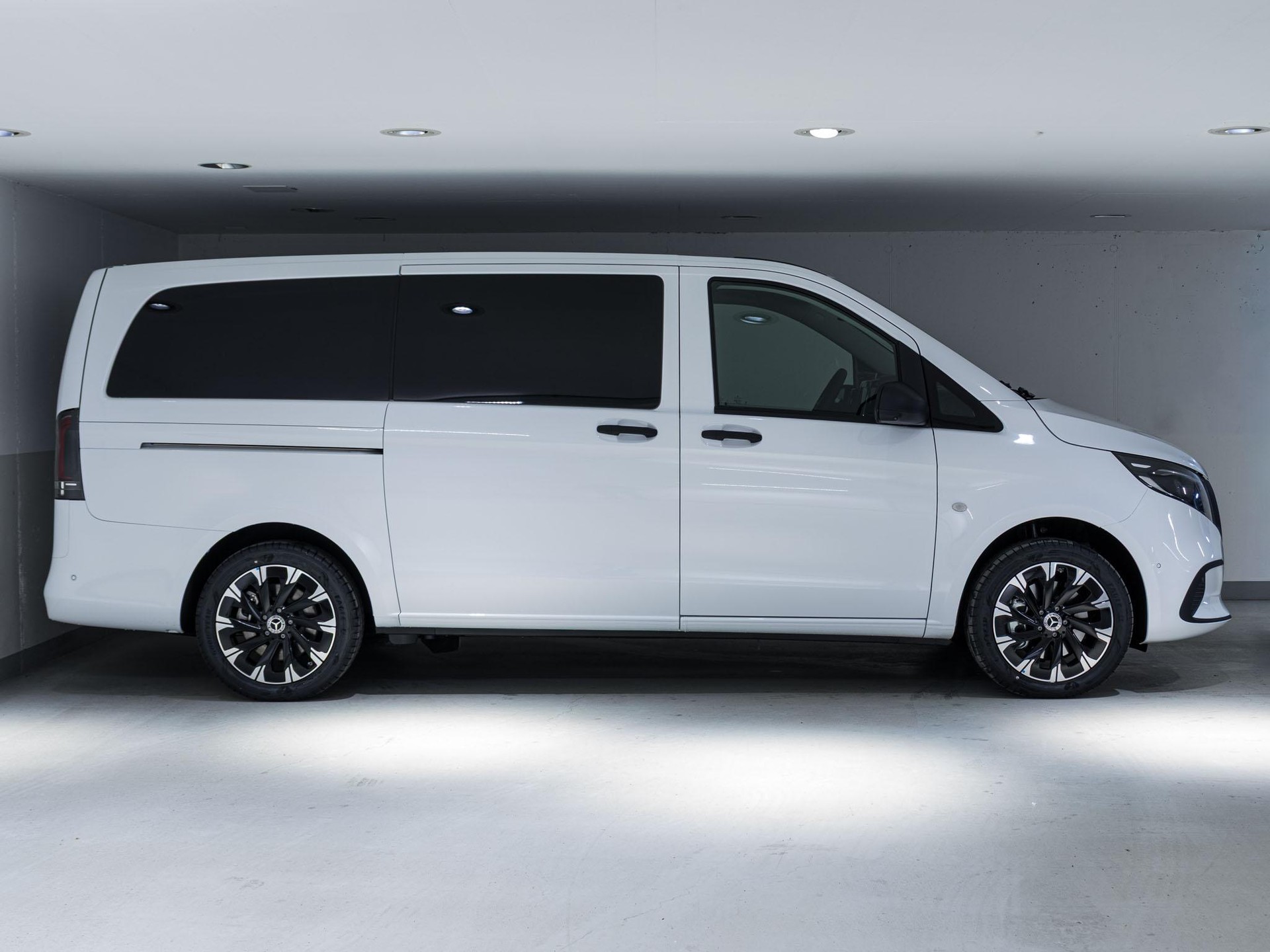 MERCEDES-BENZ Vito 116 CDI 4x4 Tourer SELECT L - 2