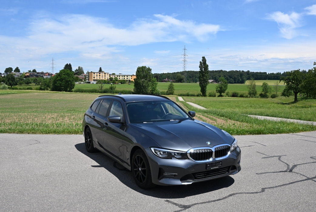 BMW 320d xDrive 48V Touring Steptronic - 2