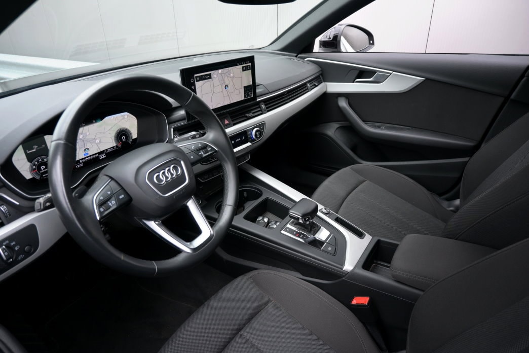 AUDI A4 Avant 2.0 TDI 35 S-tronic - 9