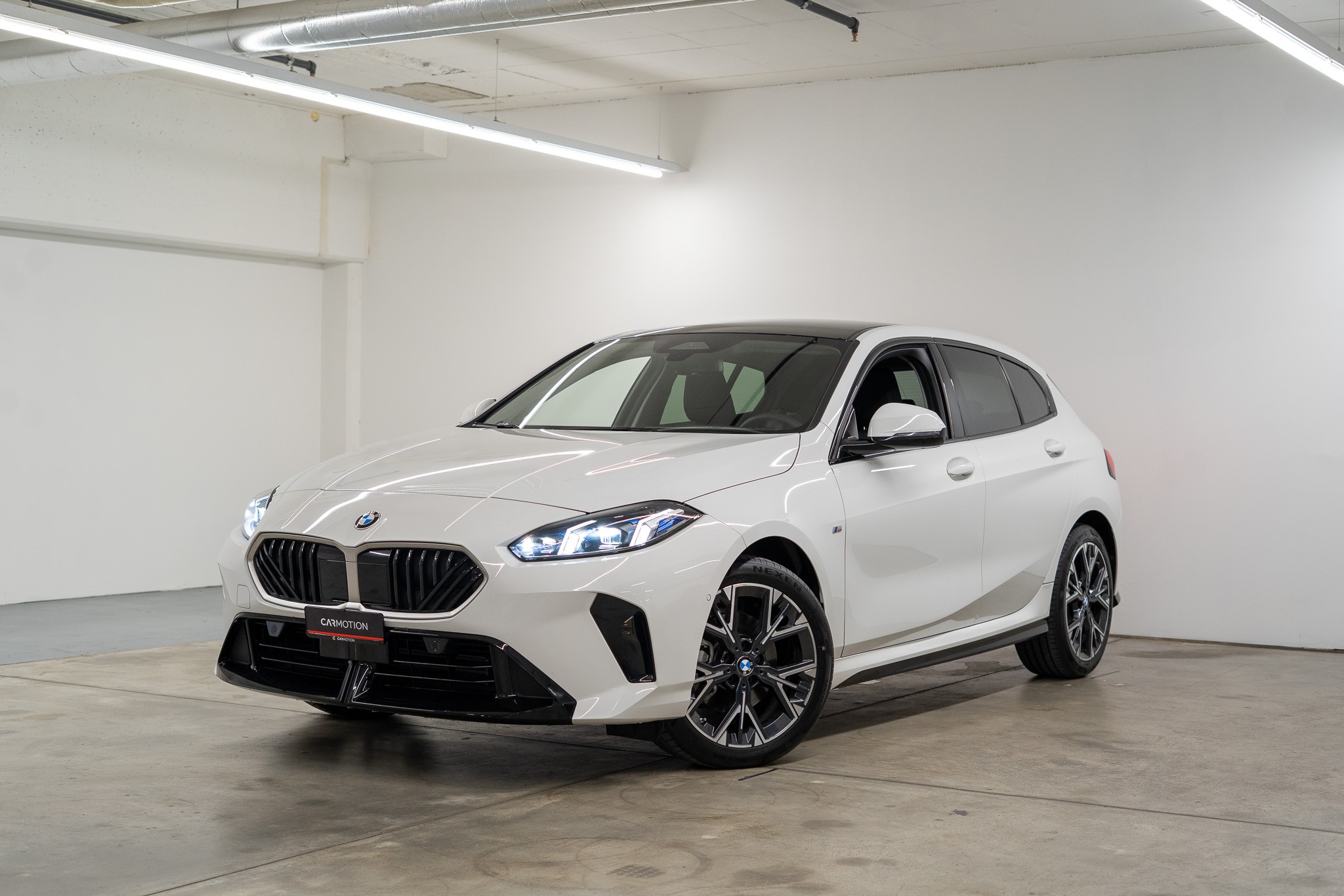 118d M Sport *Neues Modell* Rückfahrkamera / Driving Assistant / Ambientebeleuchtung