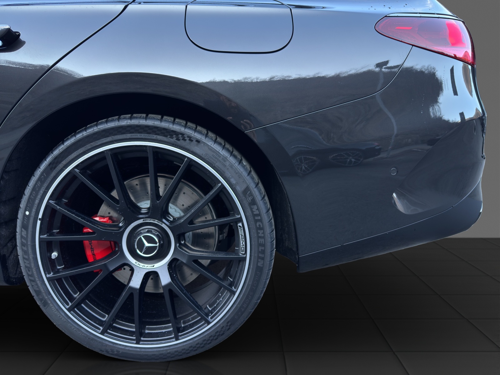 MERCEDES-BENZ E 53 Hybrid T 4Matic+ 9G-Tronic - 22