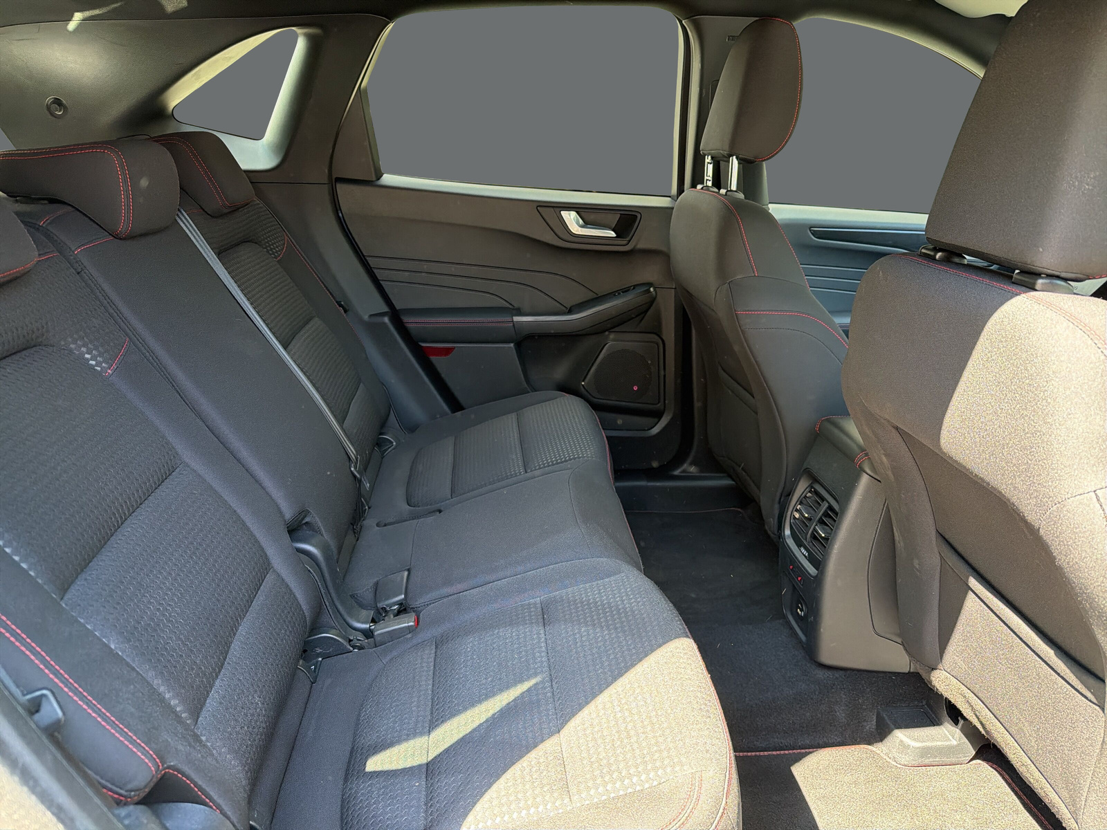 FORD Kuga 2.5 FHEV ST-Line 4W - 19