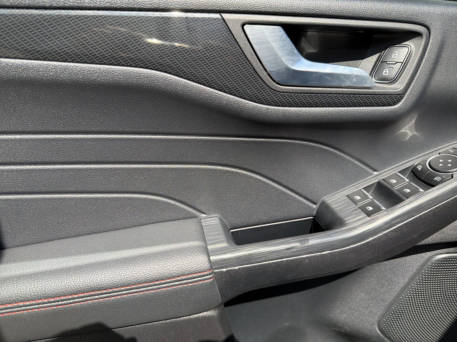 FORD Kuga 2.5 FHEV ST-Line 4W - 12