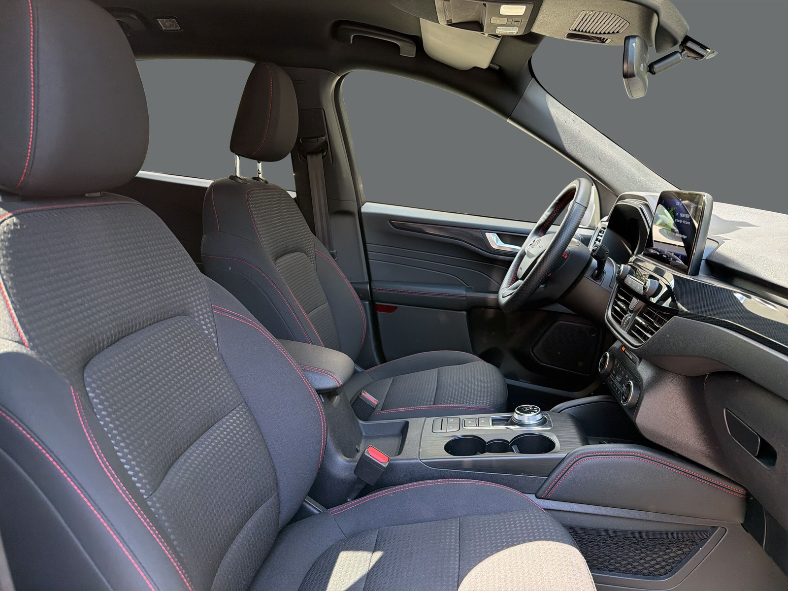 FORD Kuga 2.5 FHEV ST-Line 4W - 18