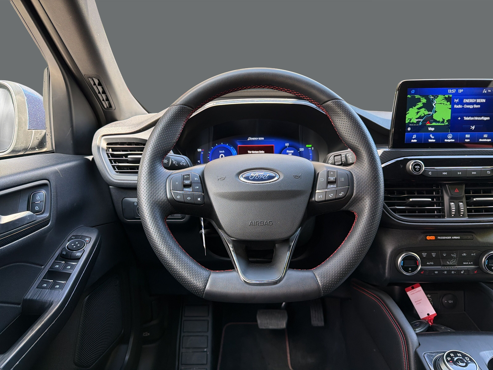 FORD Kuga 2.5 FHEV ST-Line 4W - 10