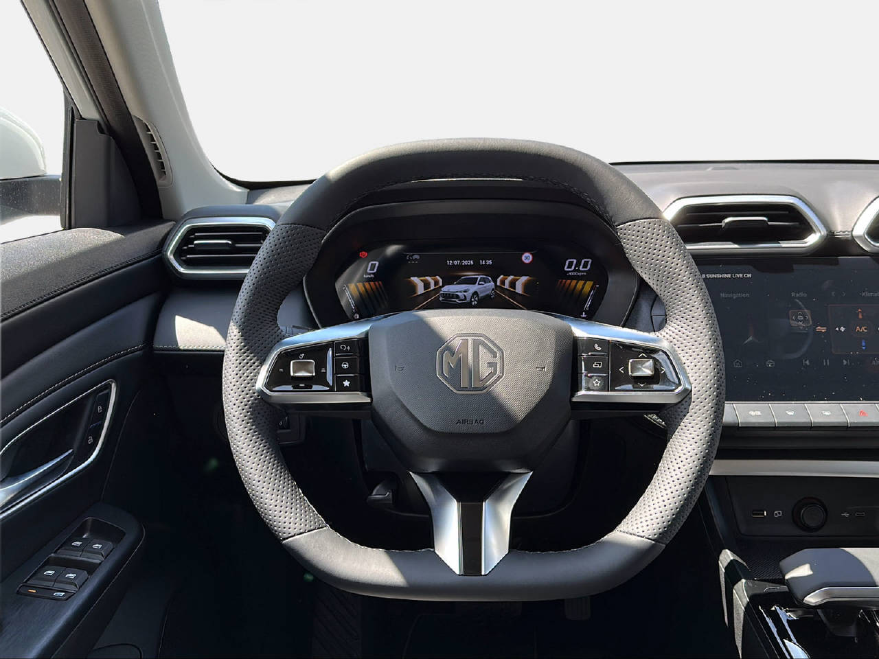 MG ZS 1.5 Hybrid+ Luxury - 14