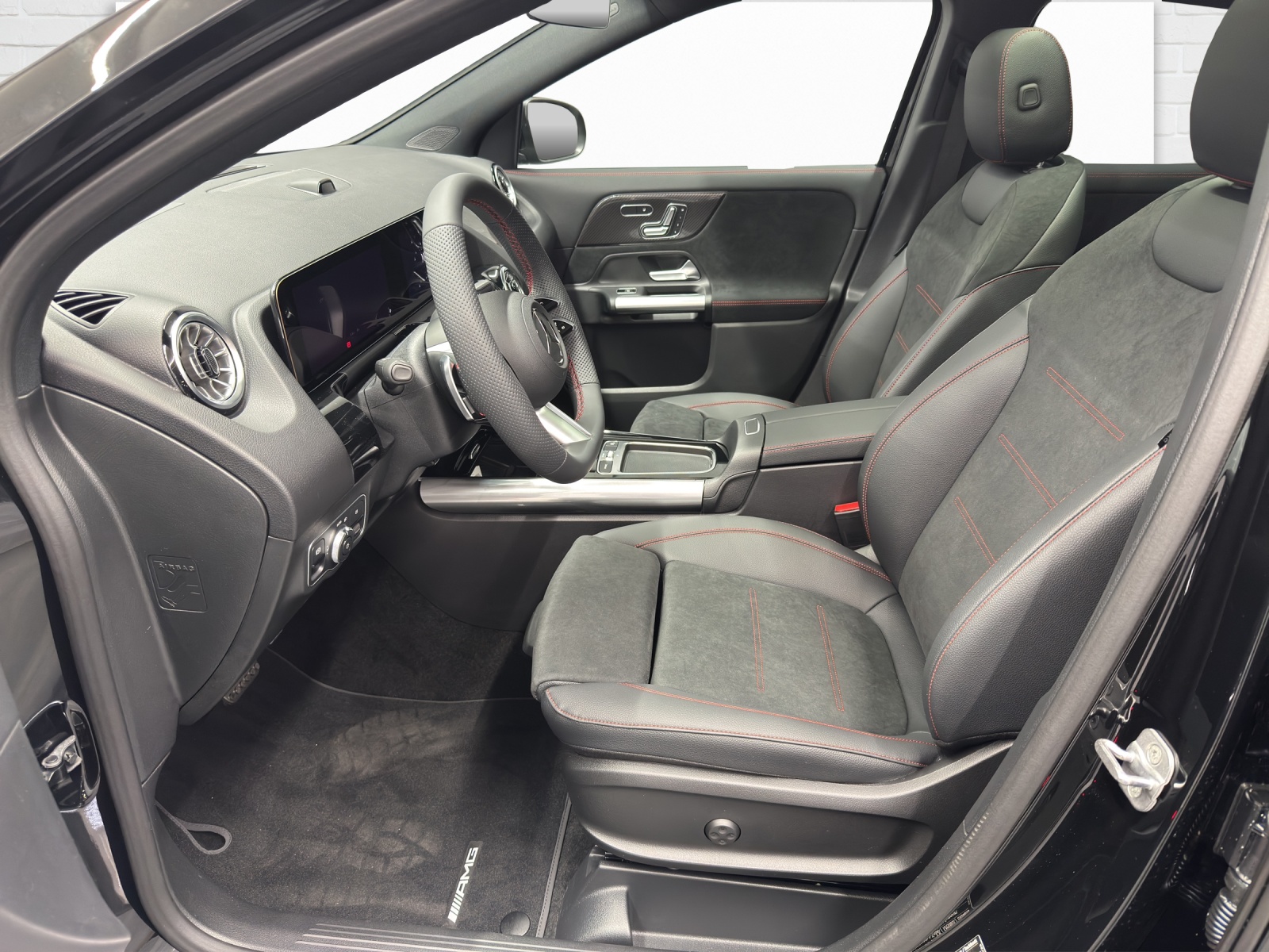 MERCEDES-BENZ GLA 200 AMG Line Night Star - 7