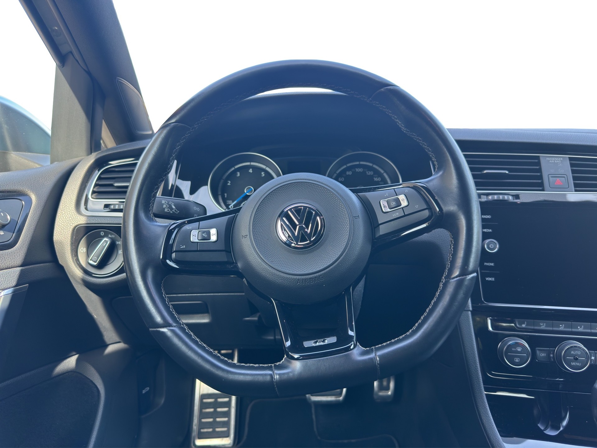 VW Golf 2.0 TSI R 4Motion DSG - 13
