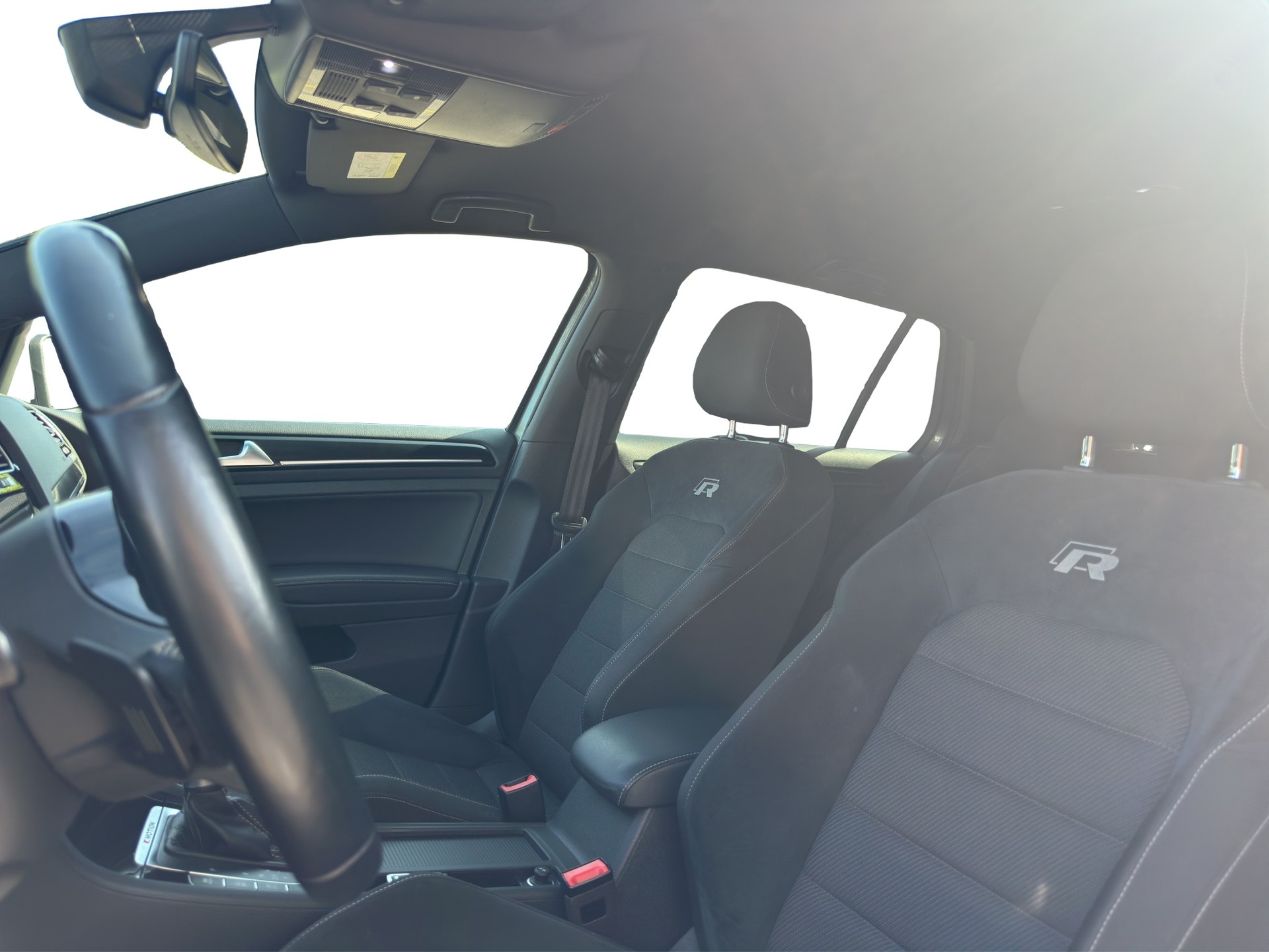 VW Golf 2.0 TSI R 4Motion DSG - 16