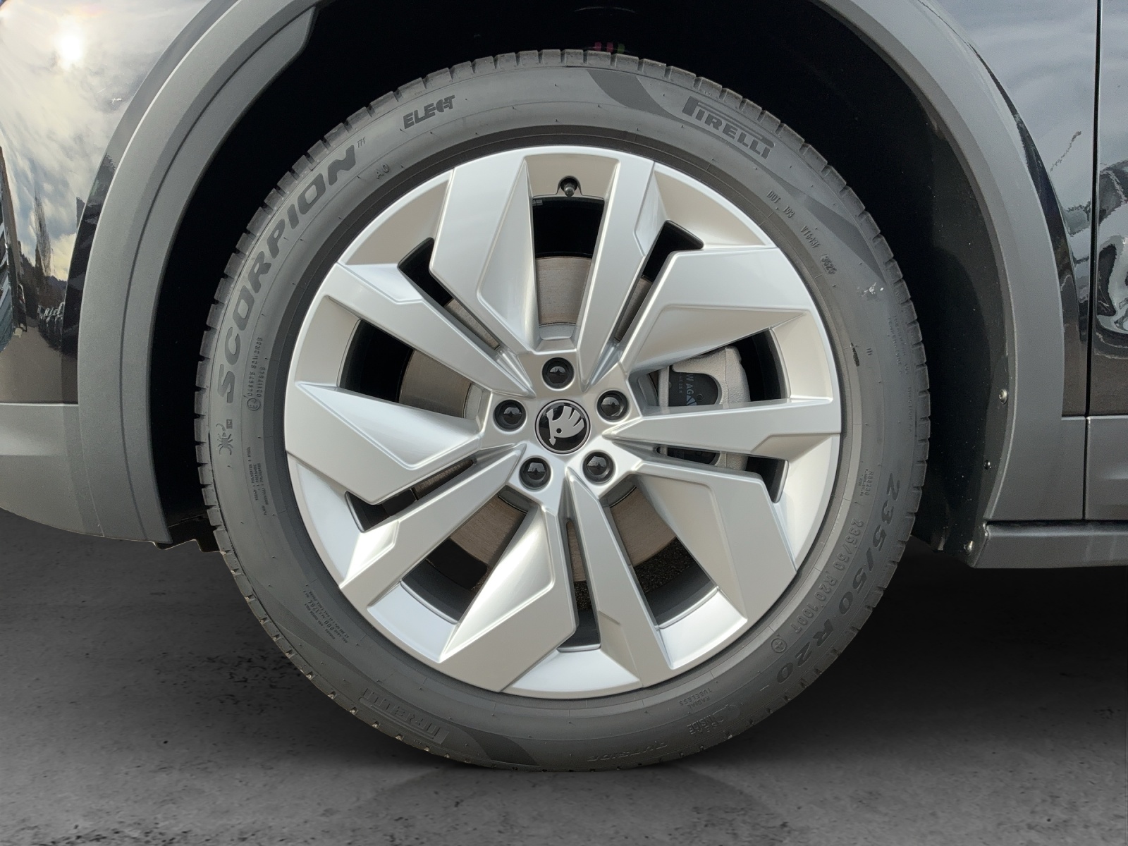 SKODA Elroq 85 4x4 - 13