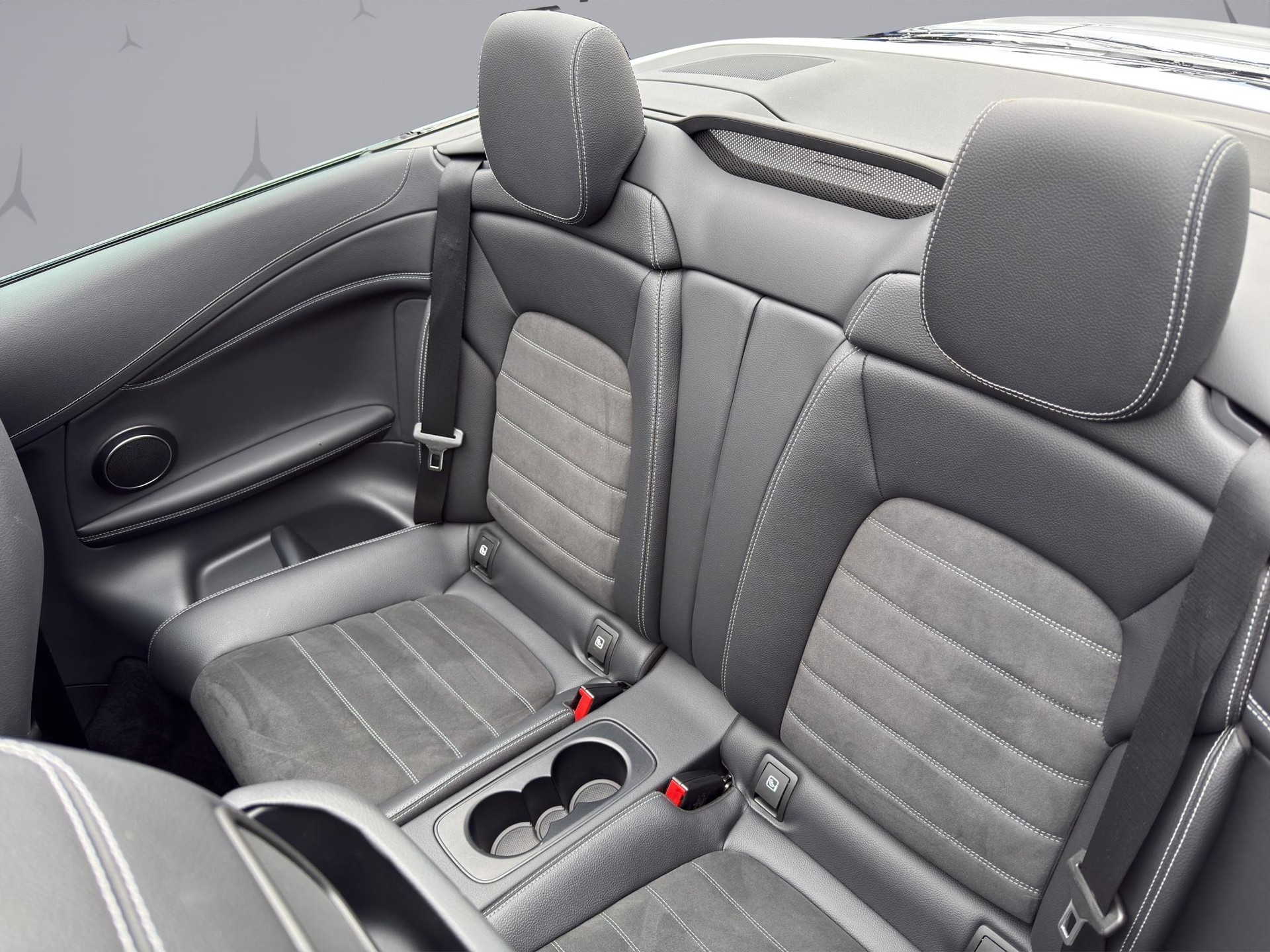 MERCEDES-BENZ C 200 AMG Line 4matic Cabriolet - 10