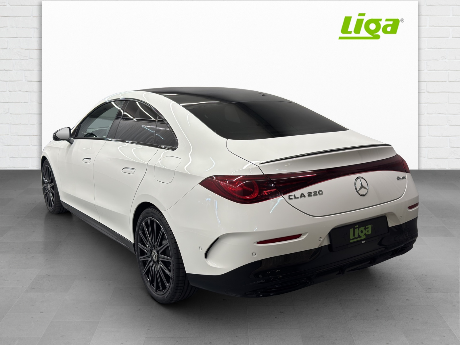 MERCEDES-BENZ CLA 220 AMG Line 4Matic - 4