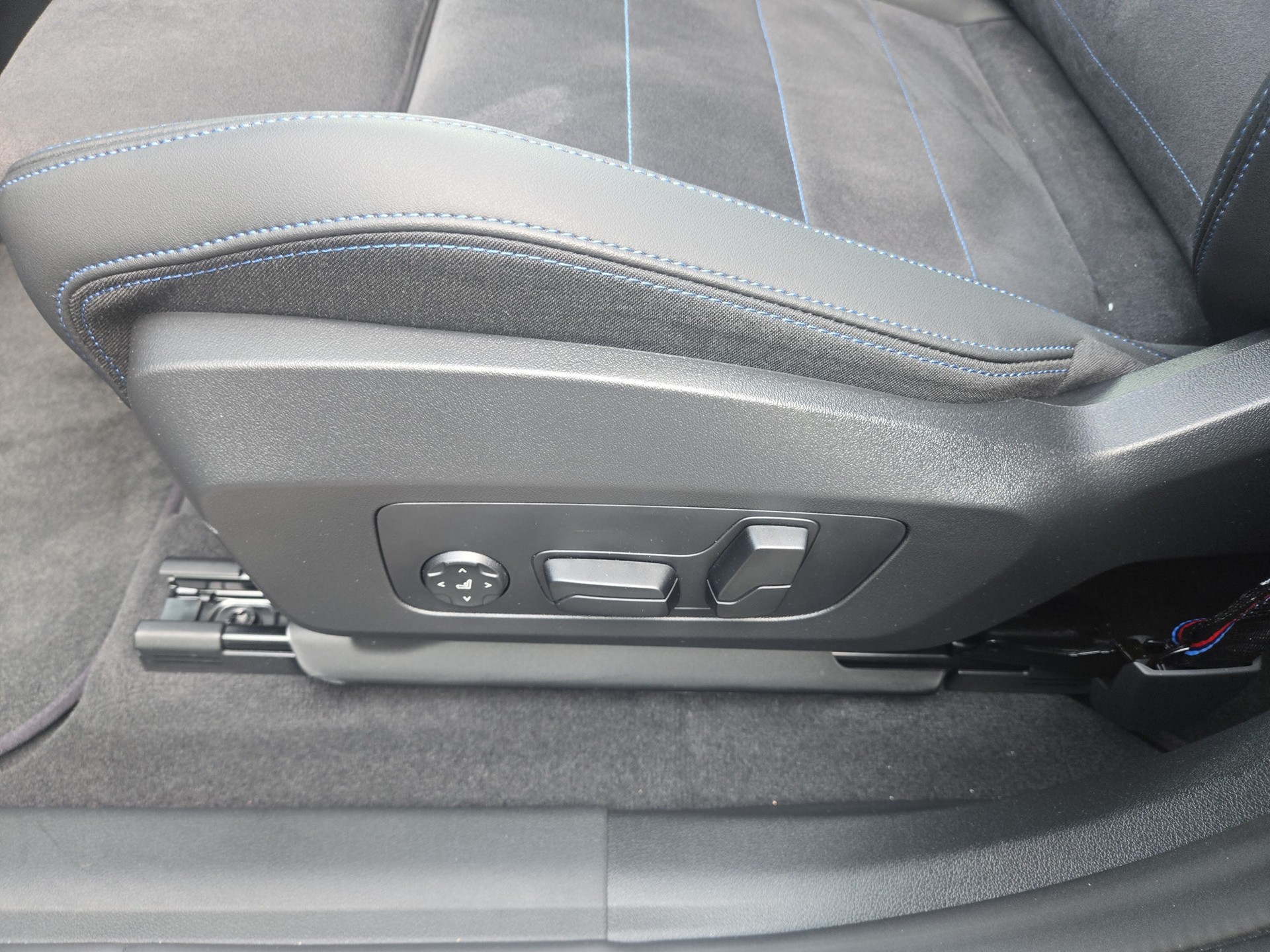 BMW X1 xDrive 30e M Sport Pro - 18