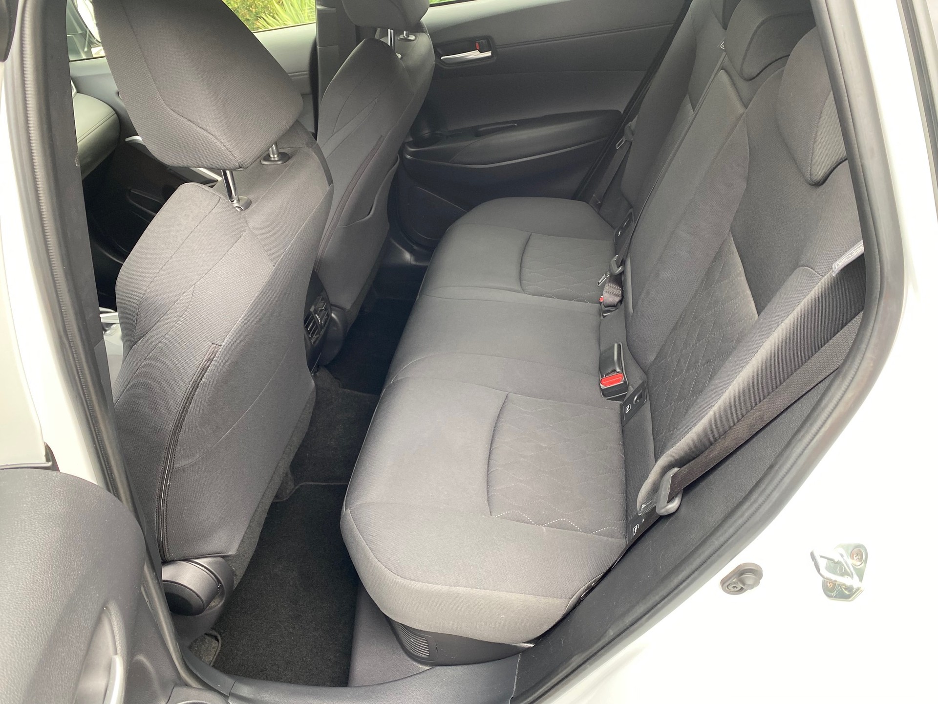 TOYOTA Corolla Cross 2.0 Trend e-CVT - 8