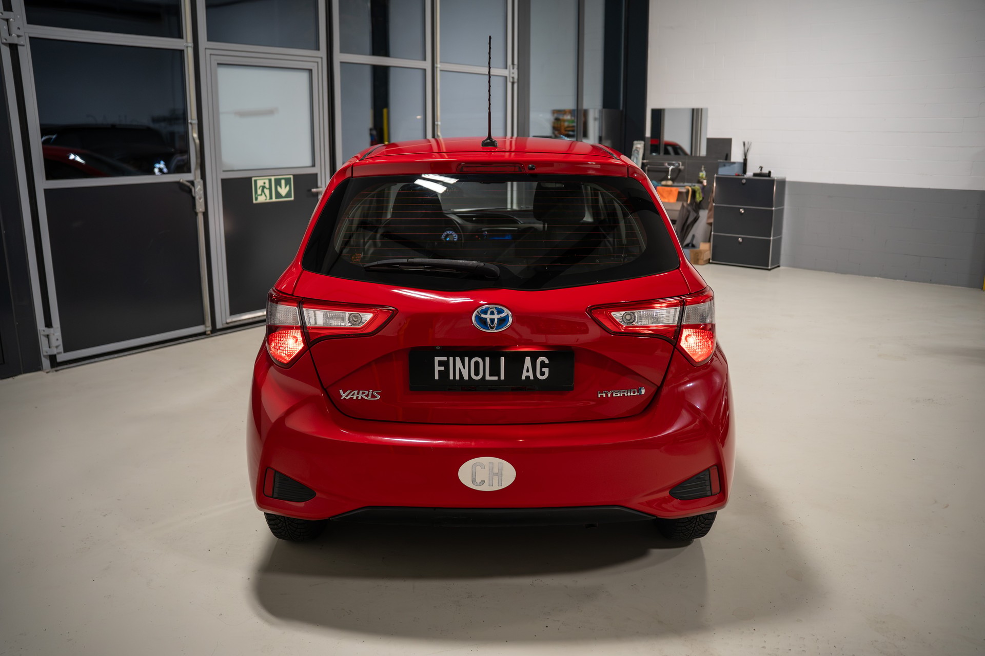 TOYOTA Yaris 1.5 VVT-i Hybrid Trend e-CVT - 7