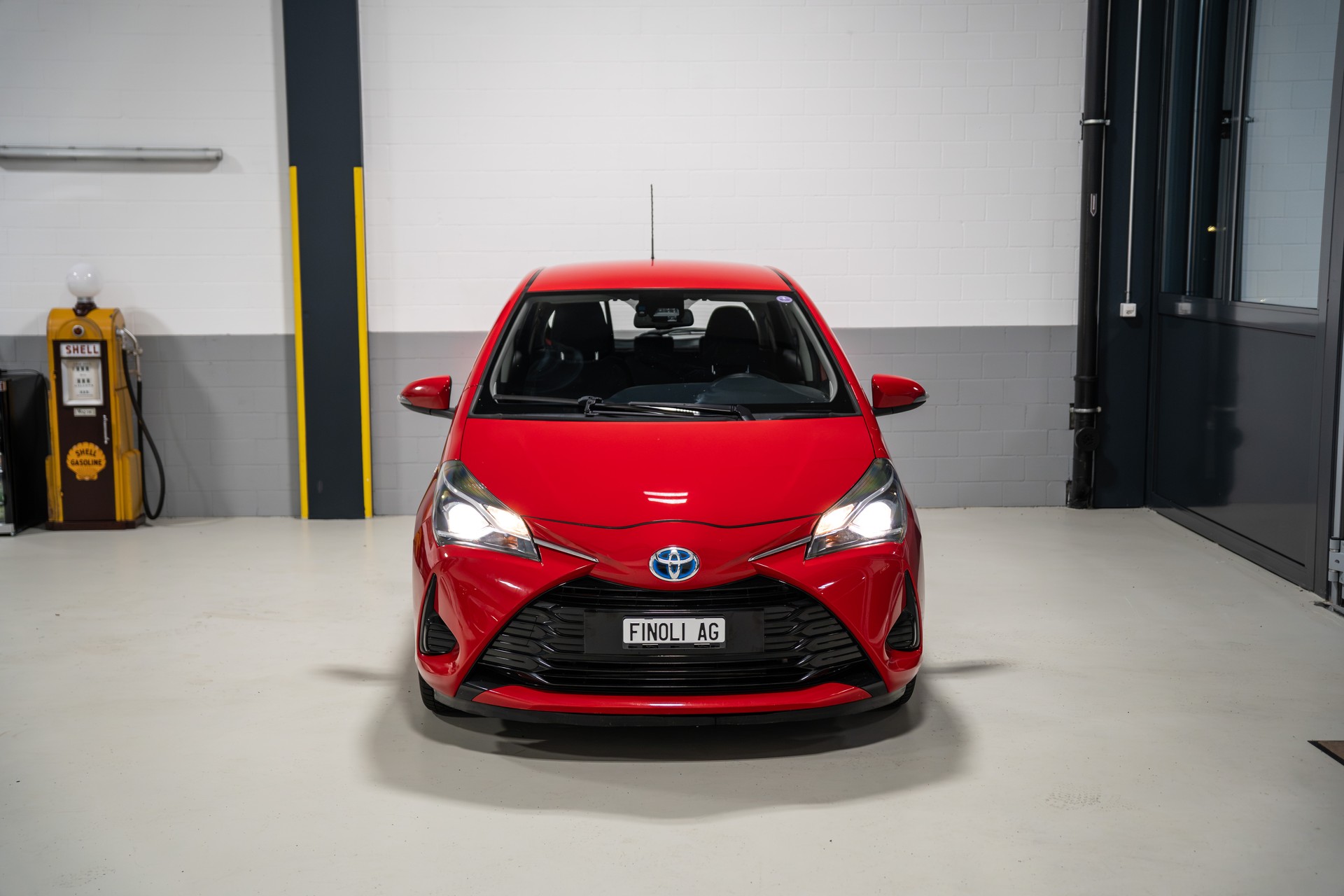 TOYOTA Yaris 1.5 VVT-i Hybrid Trend e-CVT - 3