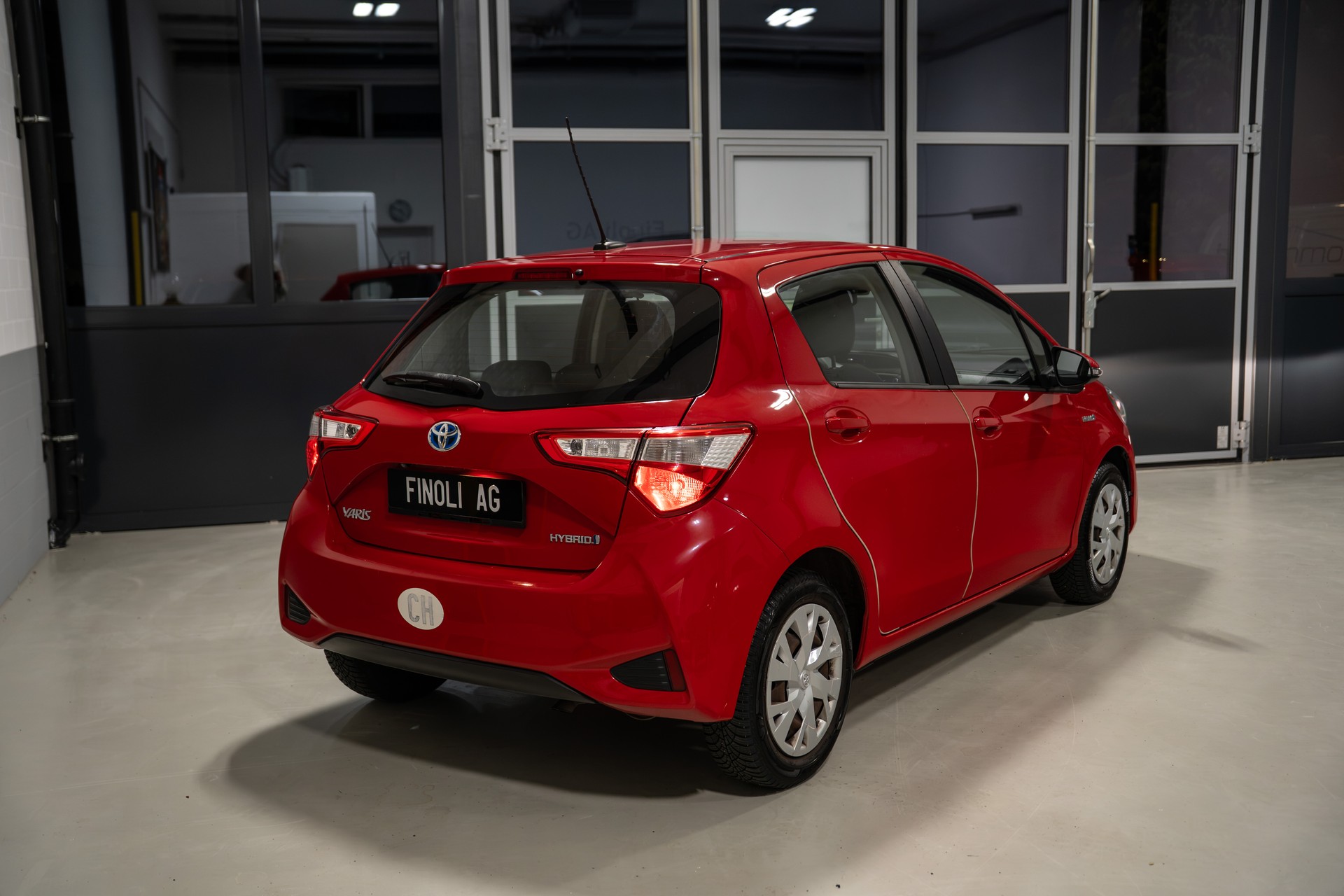 TOYOTA Yaris 1.5 VVT-i Hybrid Trend e-CVT - 6