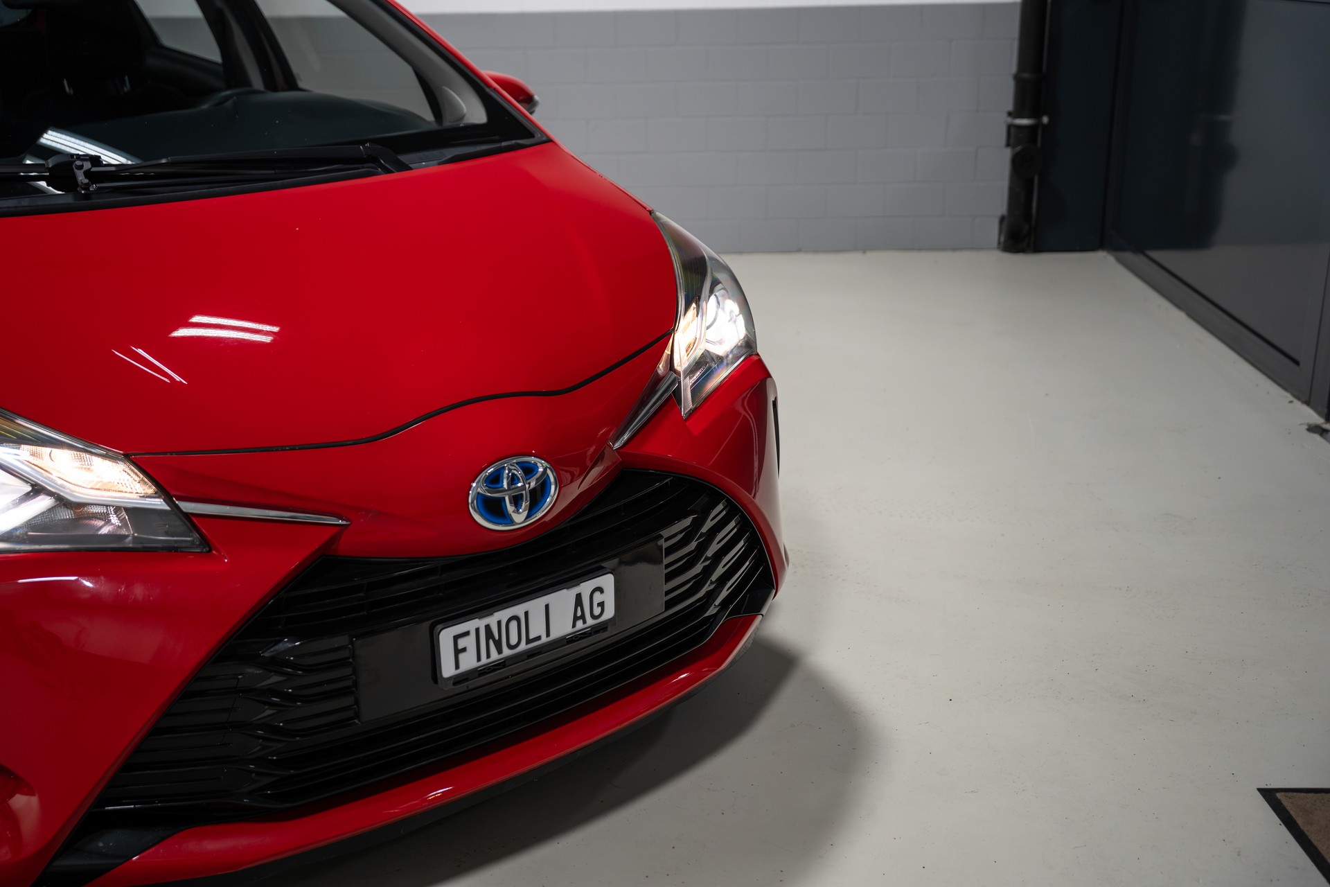 TOYOTA Yaris 1.5 VVT-i Hybrid Trend e-CVT - 4