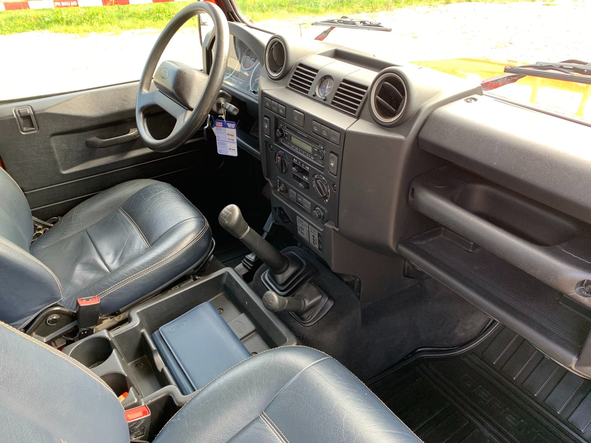 LAND ROVER Defender 90 SW 2.4Tdc - 8