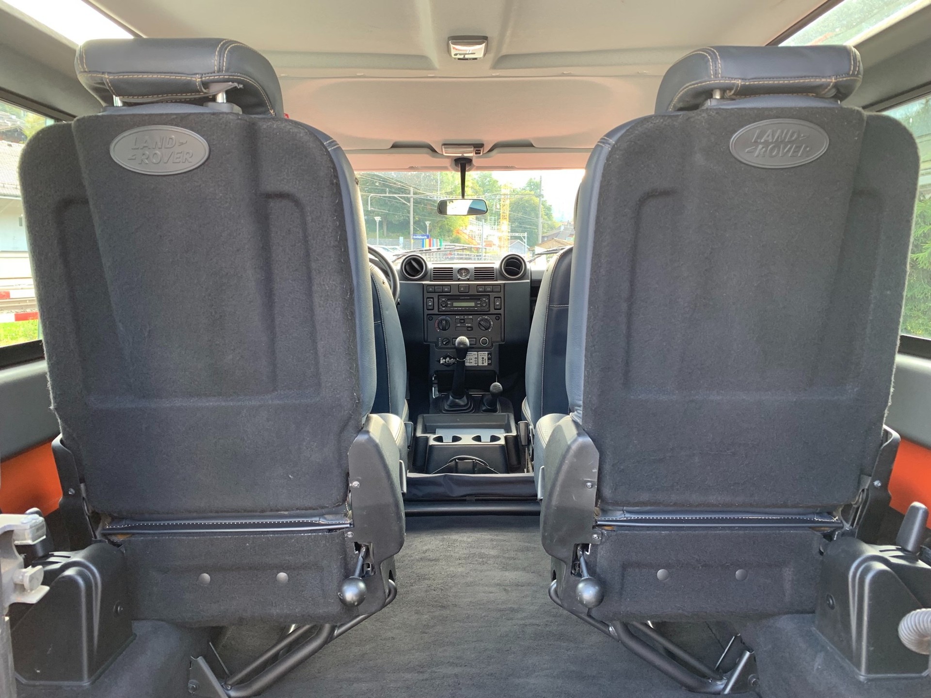 LAND ROVER Defender 90 SW 2.4Tdc - 12