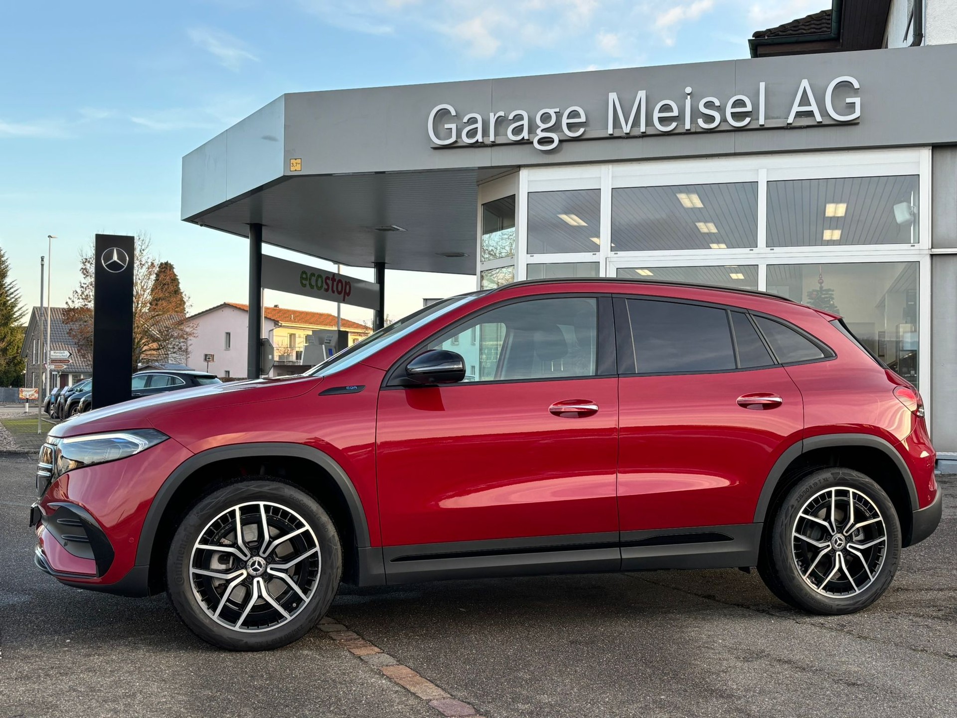 MERCEDES-BENZ EQA 350 AMG-Line 4Matic - 5