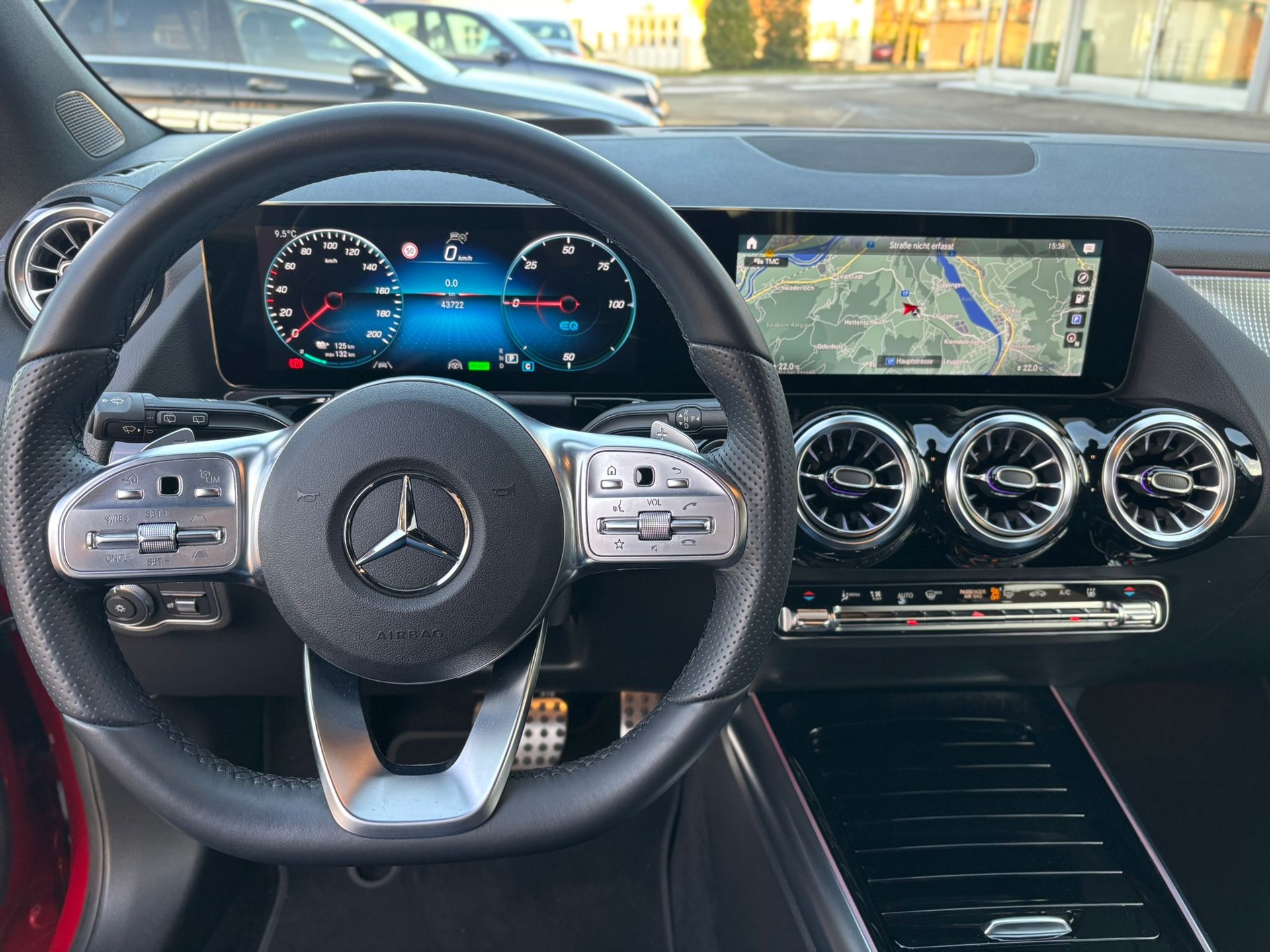 MERCEDES-BENZ EQA 350 AMG-Line 4Matic - 11
