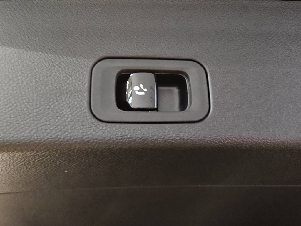 MERCEDES-BENZ GLC 400 4Matic with EQ Technology - 18