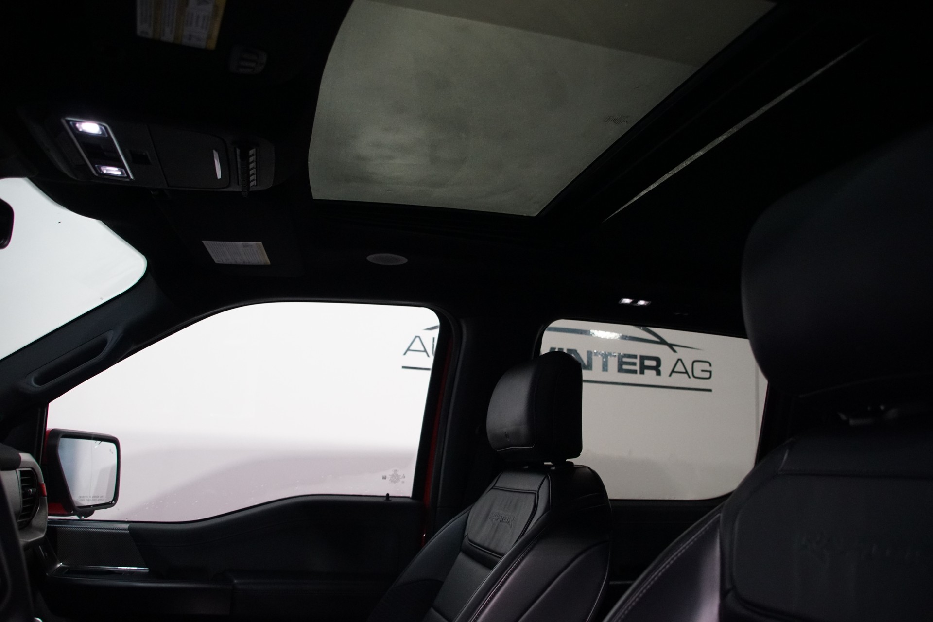 FORD F-Pickup Raptor Super Crew - 16