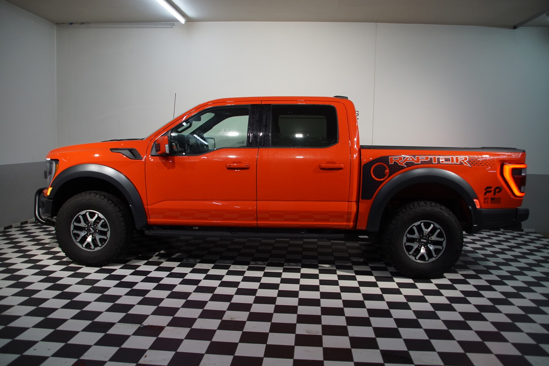 FORD F-Pickup Raptor Super Crew - 9