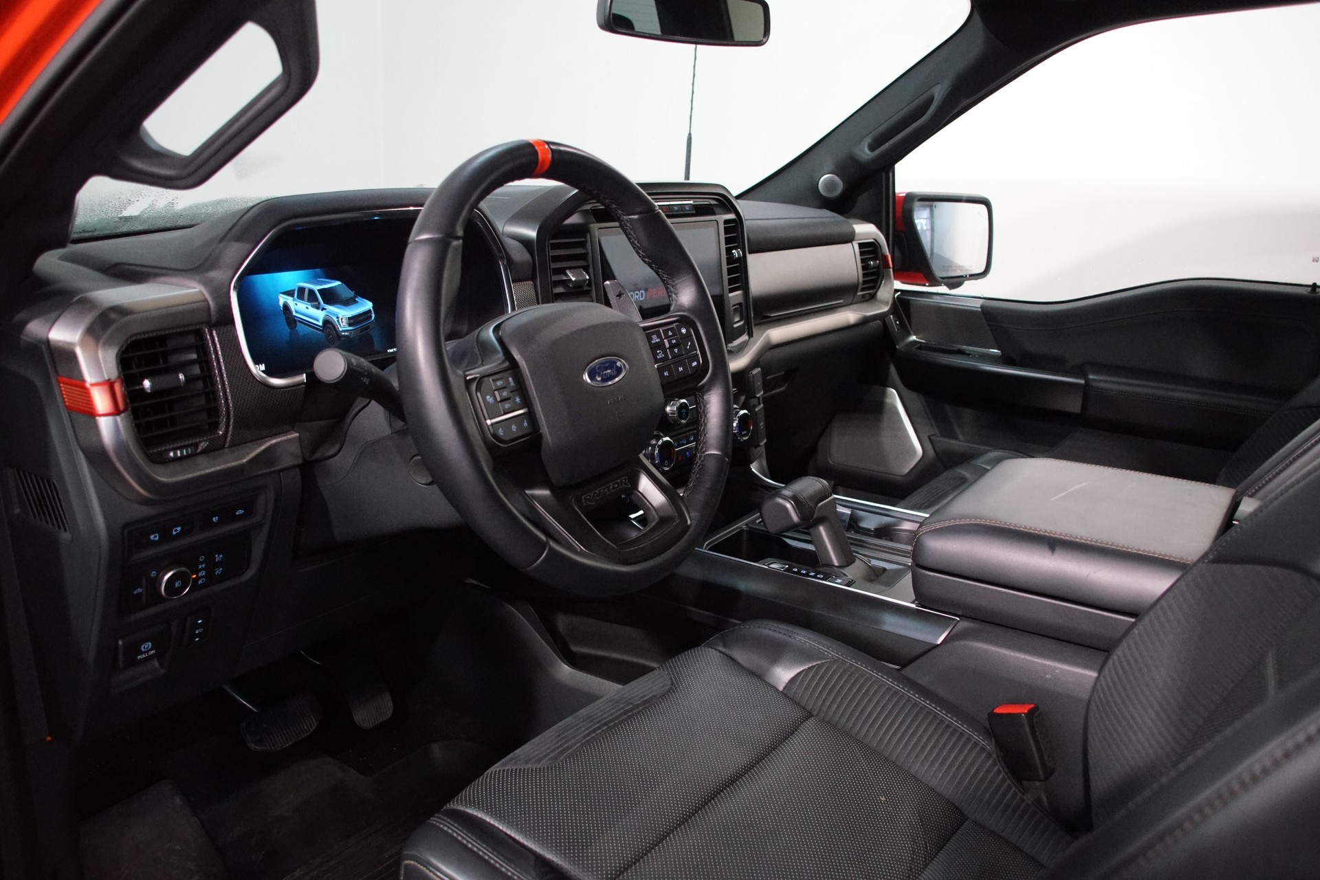 FORD F-Pickup Raptor Super Crew - 13