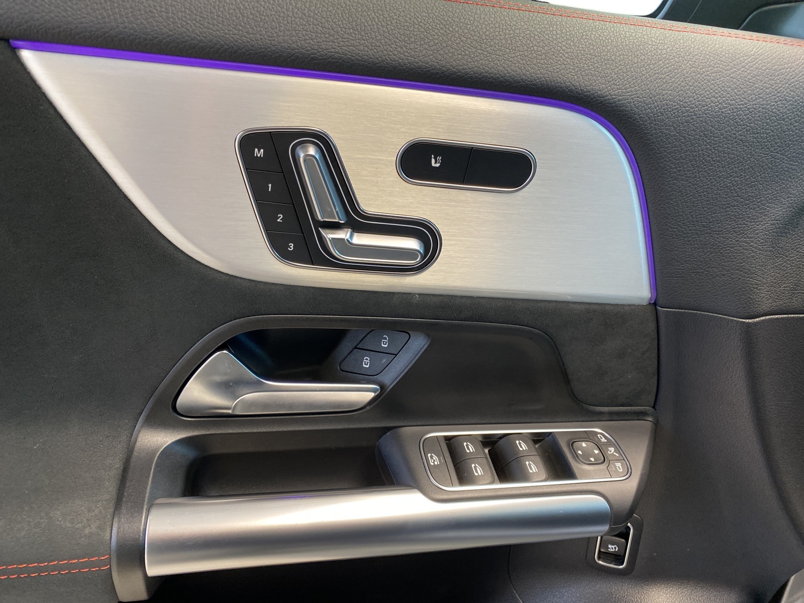 MERCEDES-BENZ EQA 350 Excellence AMG Line 4MATIC - 12