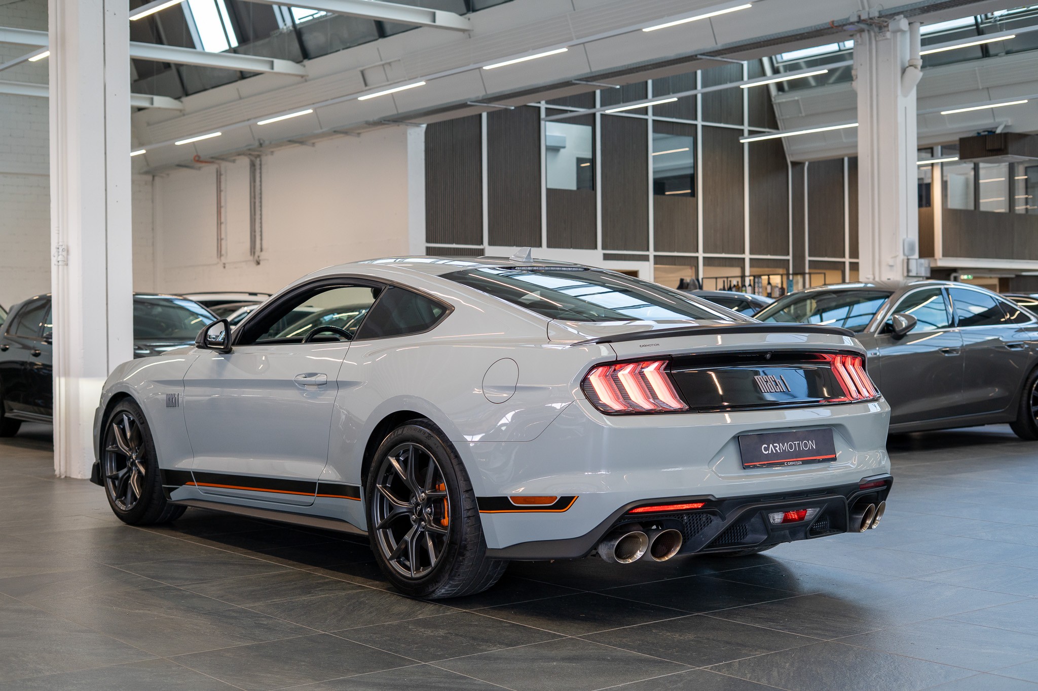 Mustang Coupé 5.0 V8 Mach 1 / Leder / Navi / Rückfahrkamera /