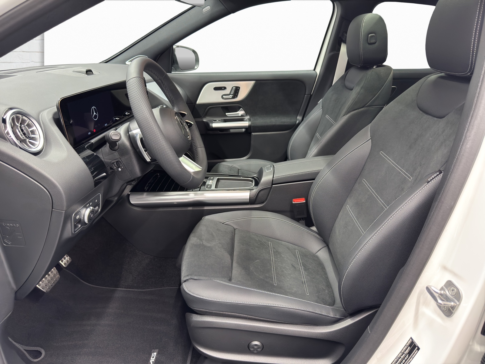 MERCEDES-BENZ GLA 250 Swiss Star - 7