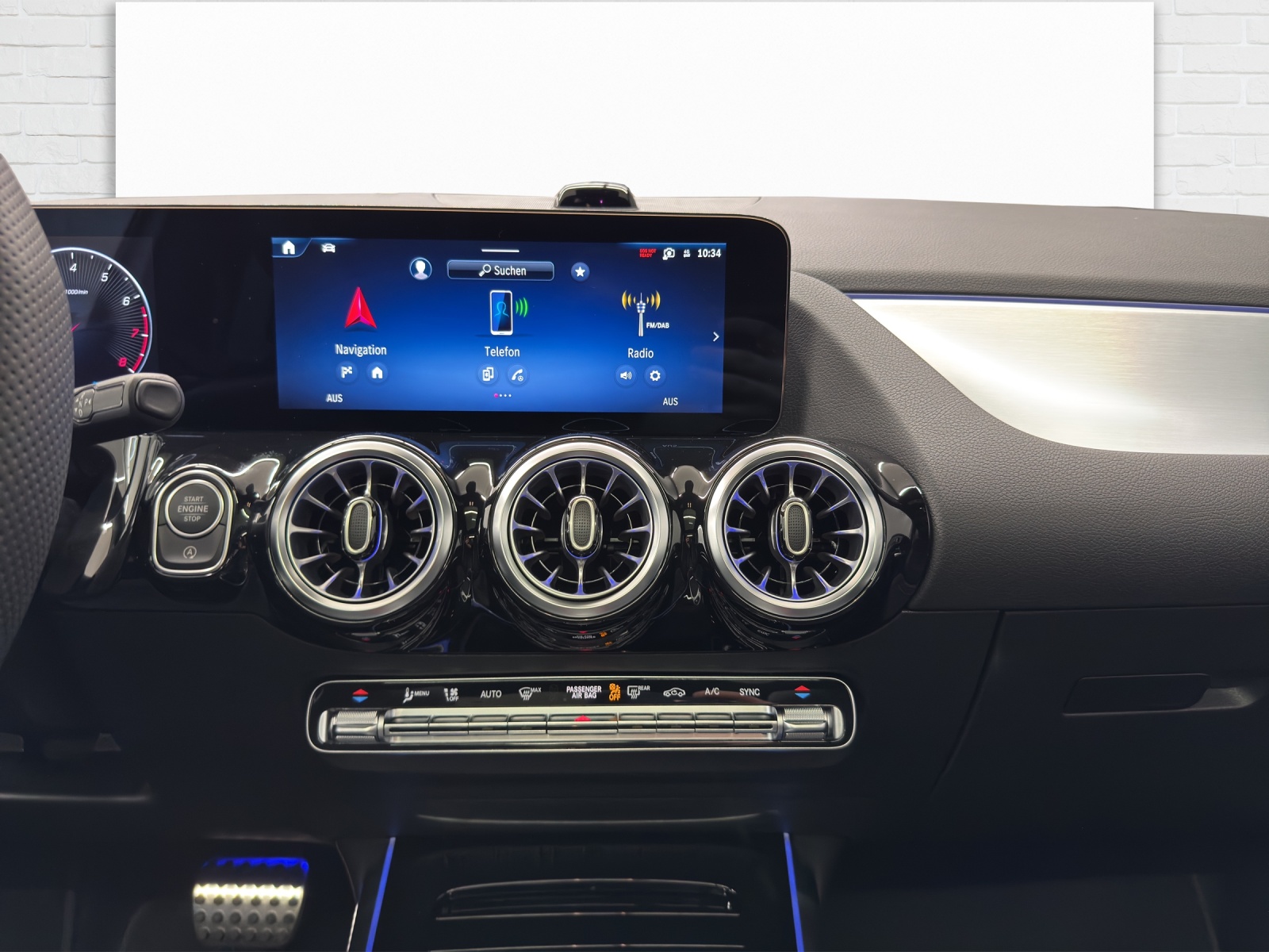 MERCEDES-BENZ GLA 250 Swiss Star - 9