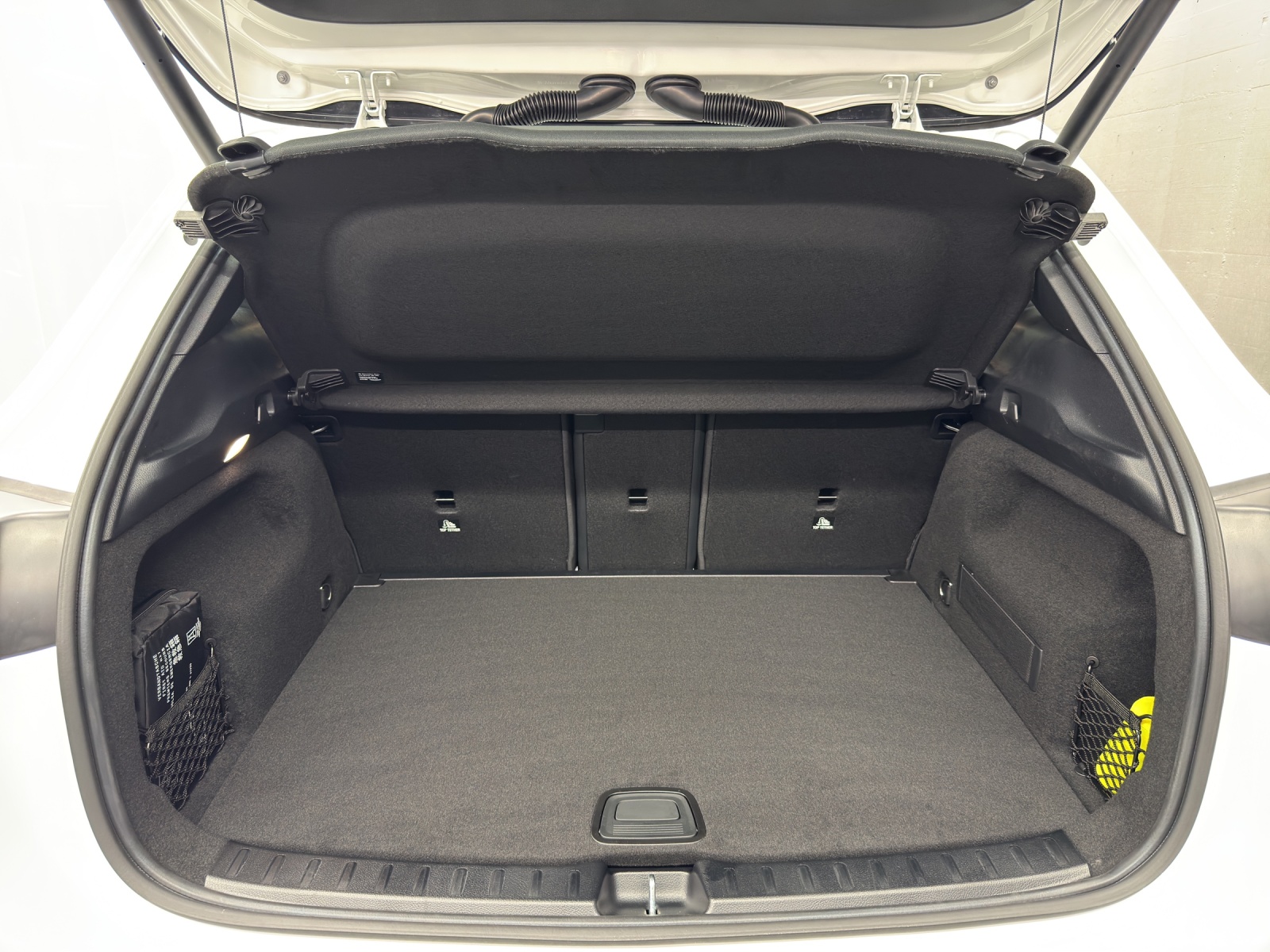 MERCEDES-BENZ GLA 250 Swiss Star - 11