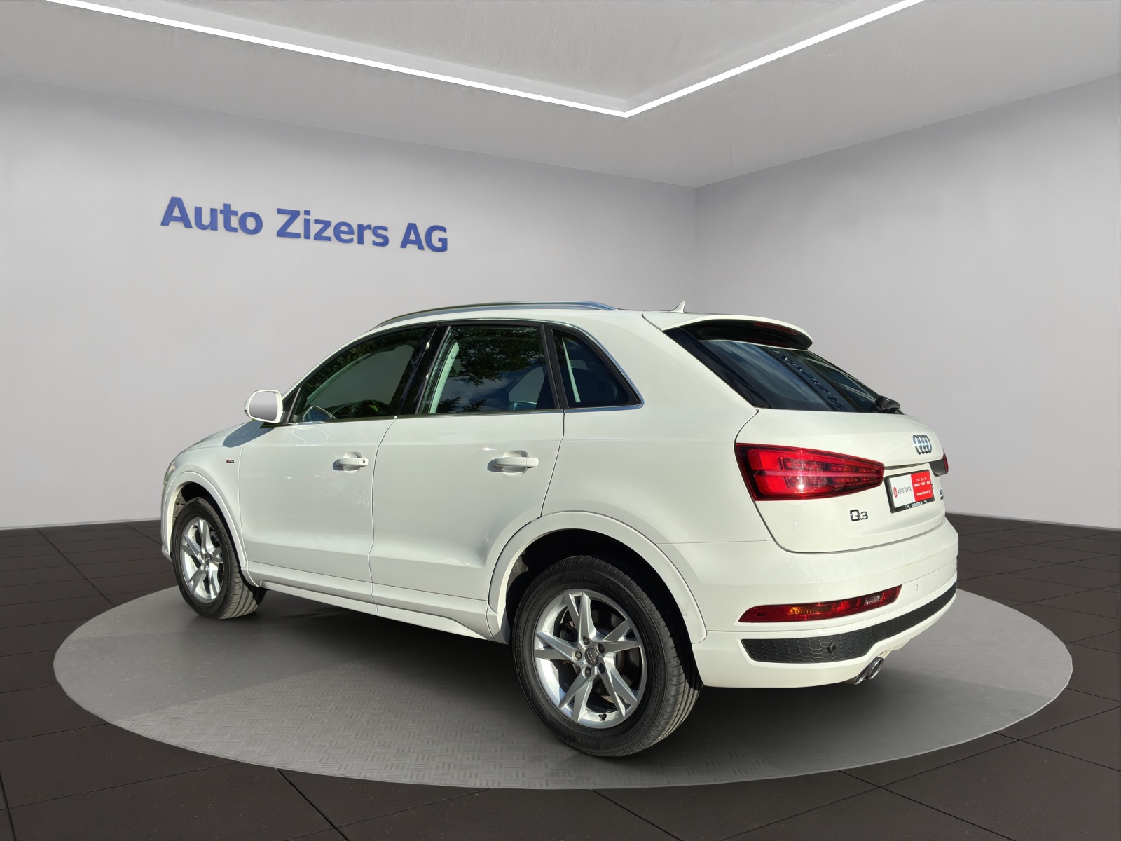 AUDI Q3 2.0 TDI sport quattro - 4