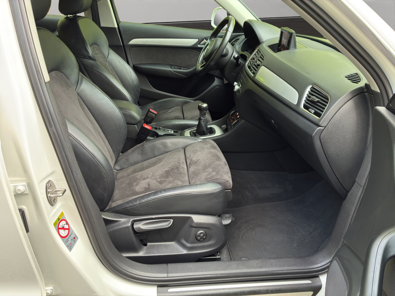 AUDI Q3 2.0 TDI sport quattro - 13
