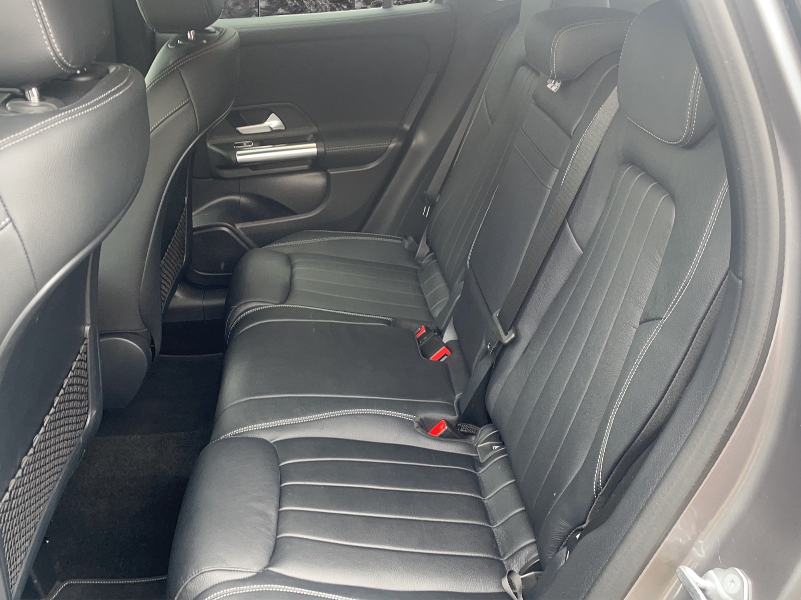 MERCEDES-BENZ GLA 250e Progressive 8G-DCT - 13