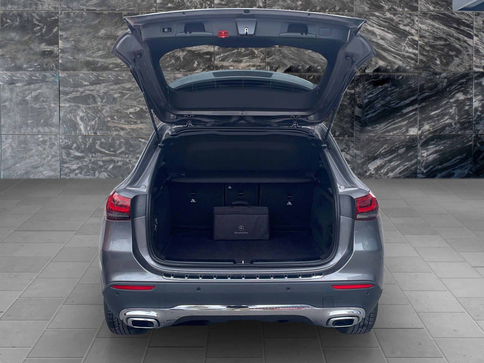MERCEDES-BENZ GLA 250e Progressive 8G-DCT - 5