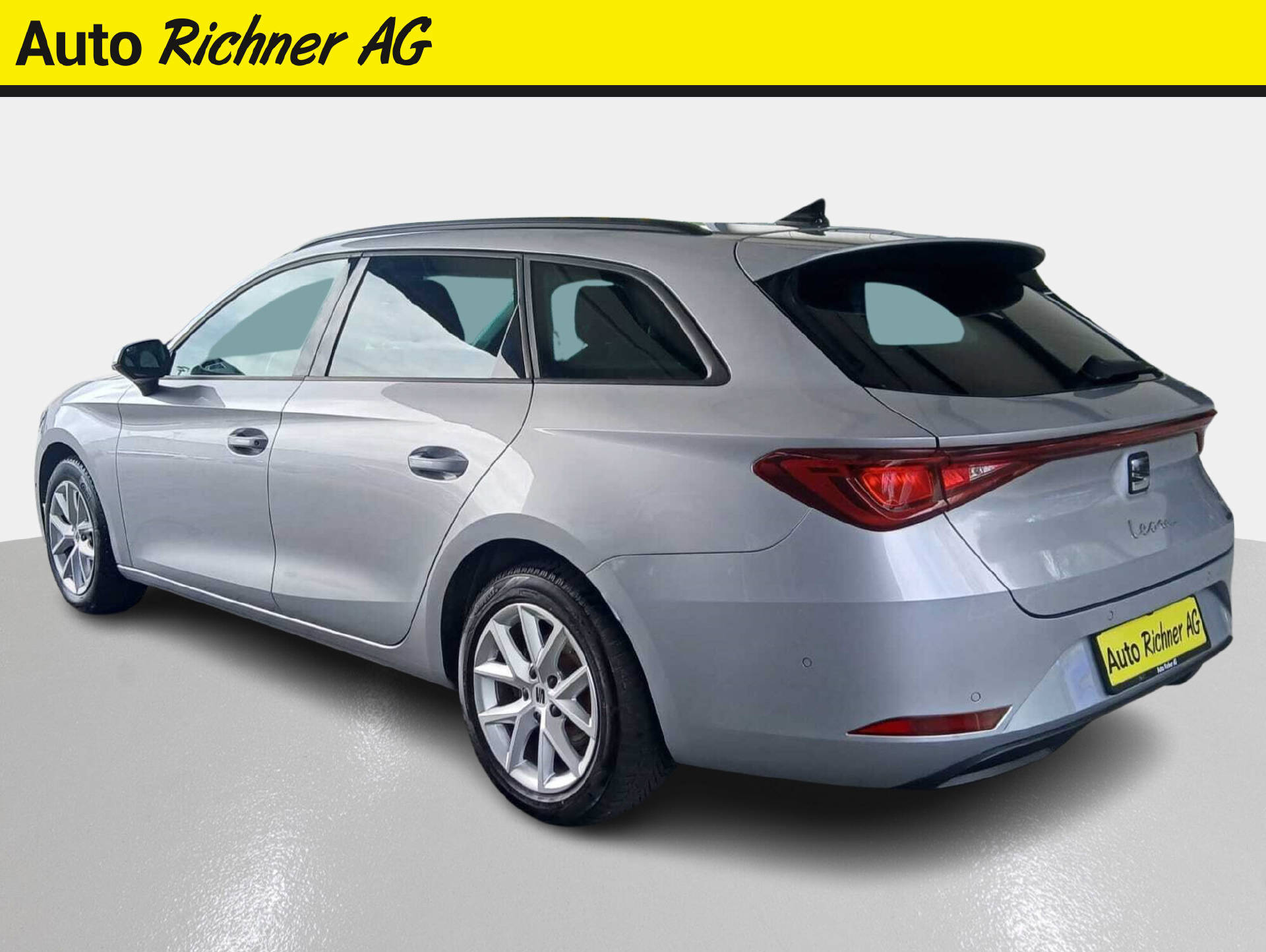 SEAT Leon ST 2.0 TDI Style 4Drive DSG-1