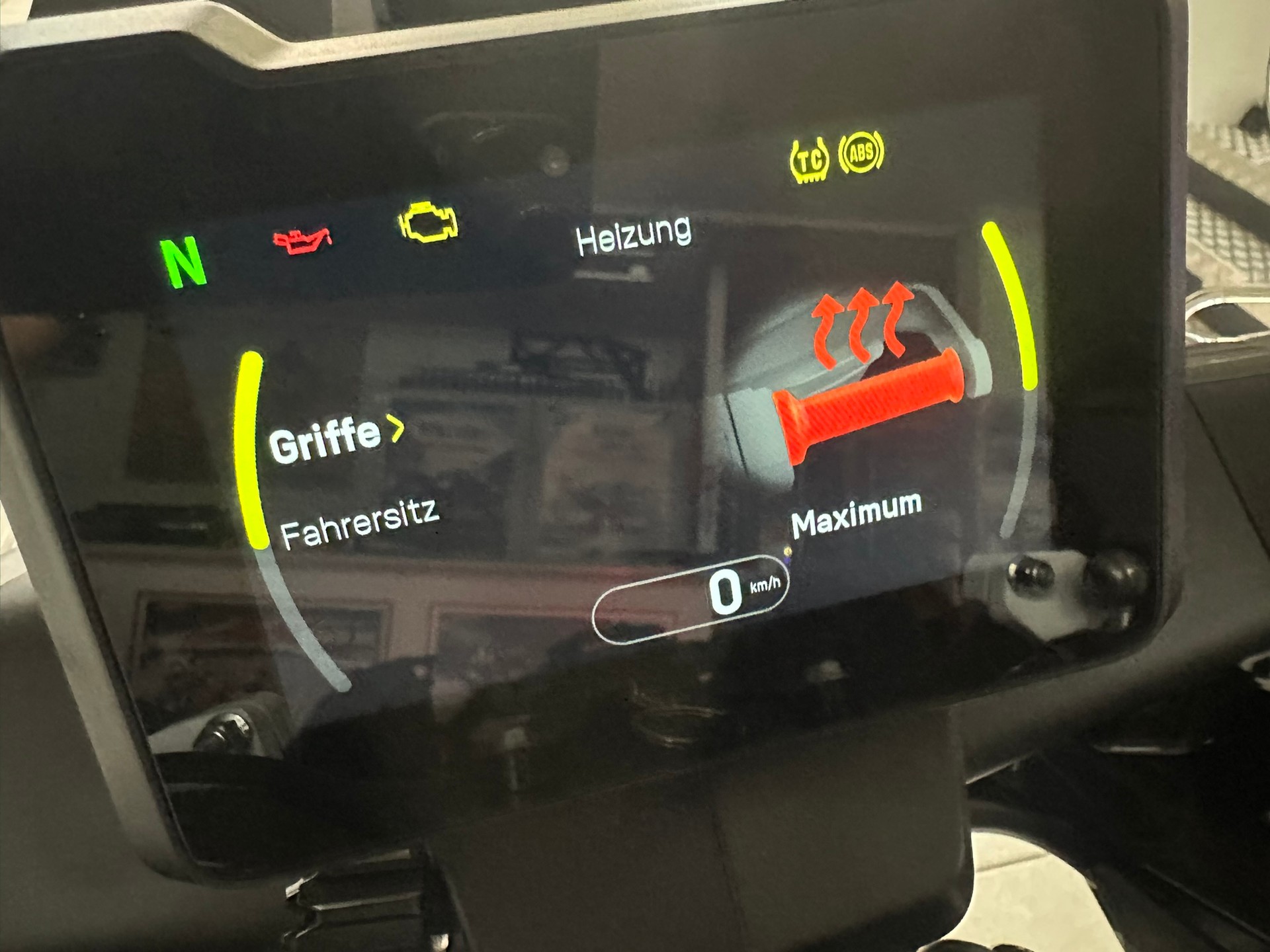 HUSQVARNA Norden 901 Expedition - 15