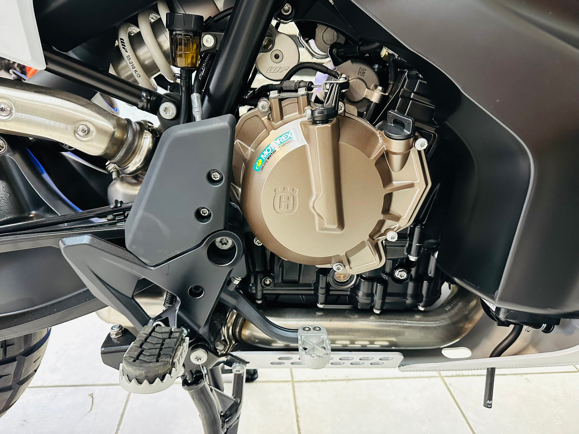 HUSQVARNA Norden 901 Expedition - 5