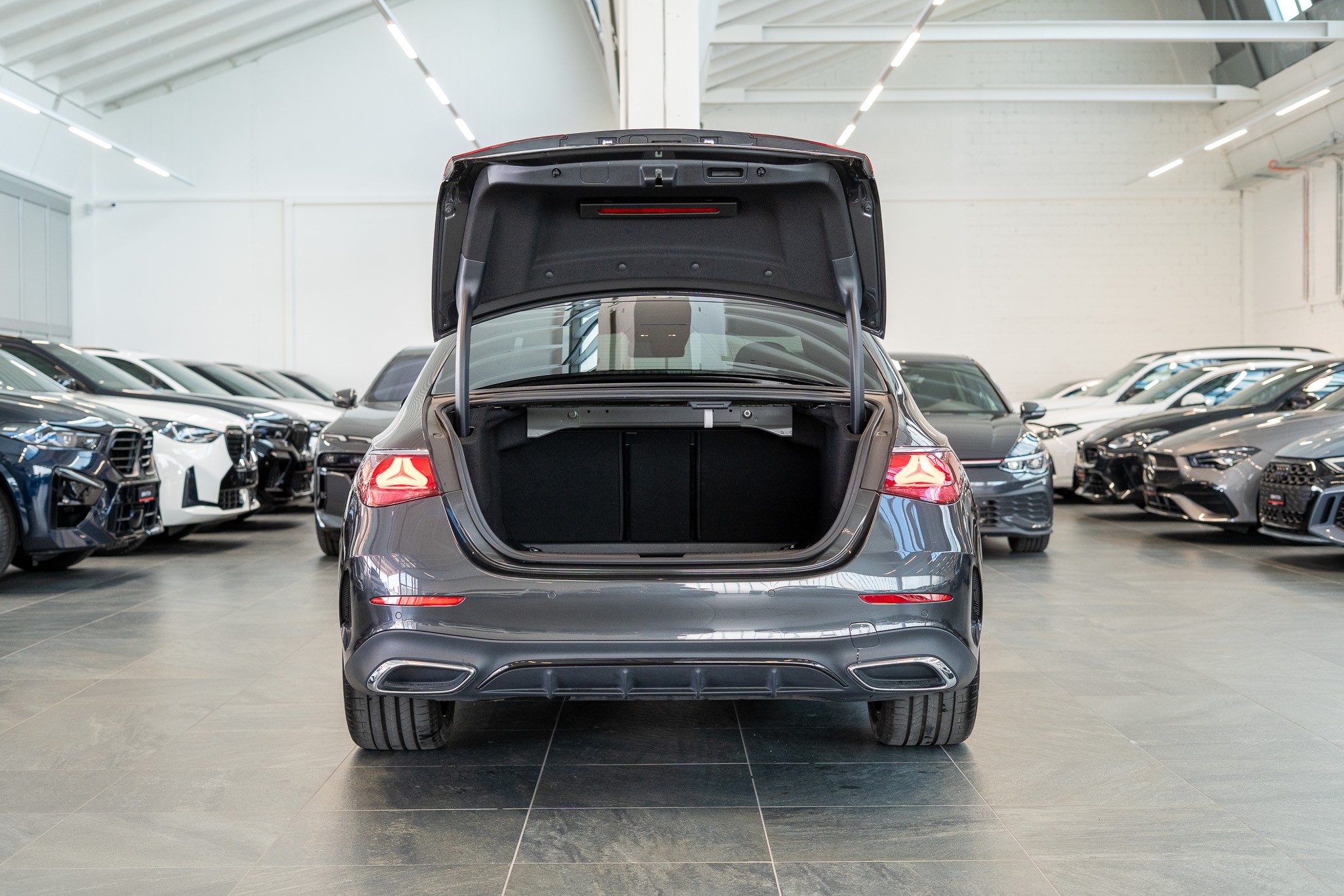 E 220 d AMG Line / Navi / Rückfahrkamera / Sitzheizung
