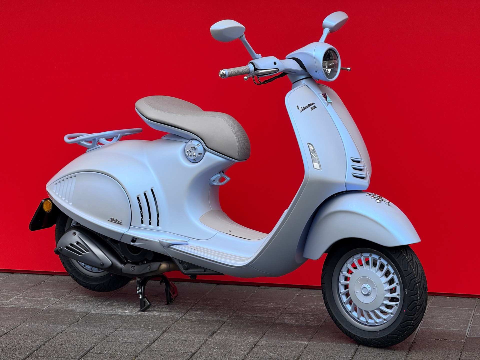 PIAGGIO Vespa 946 Snake - 2