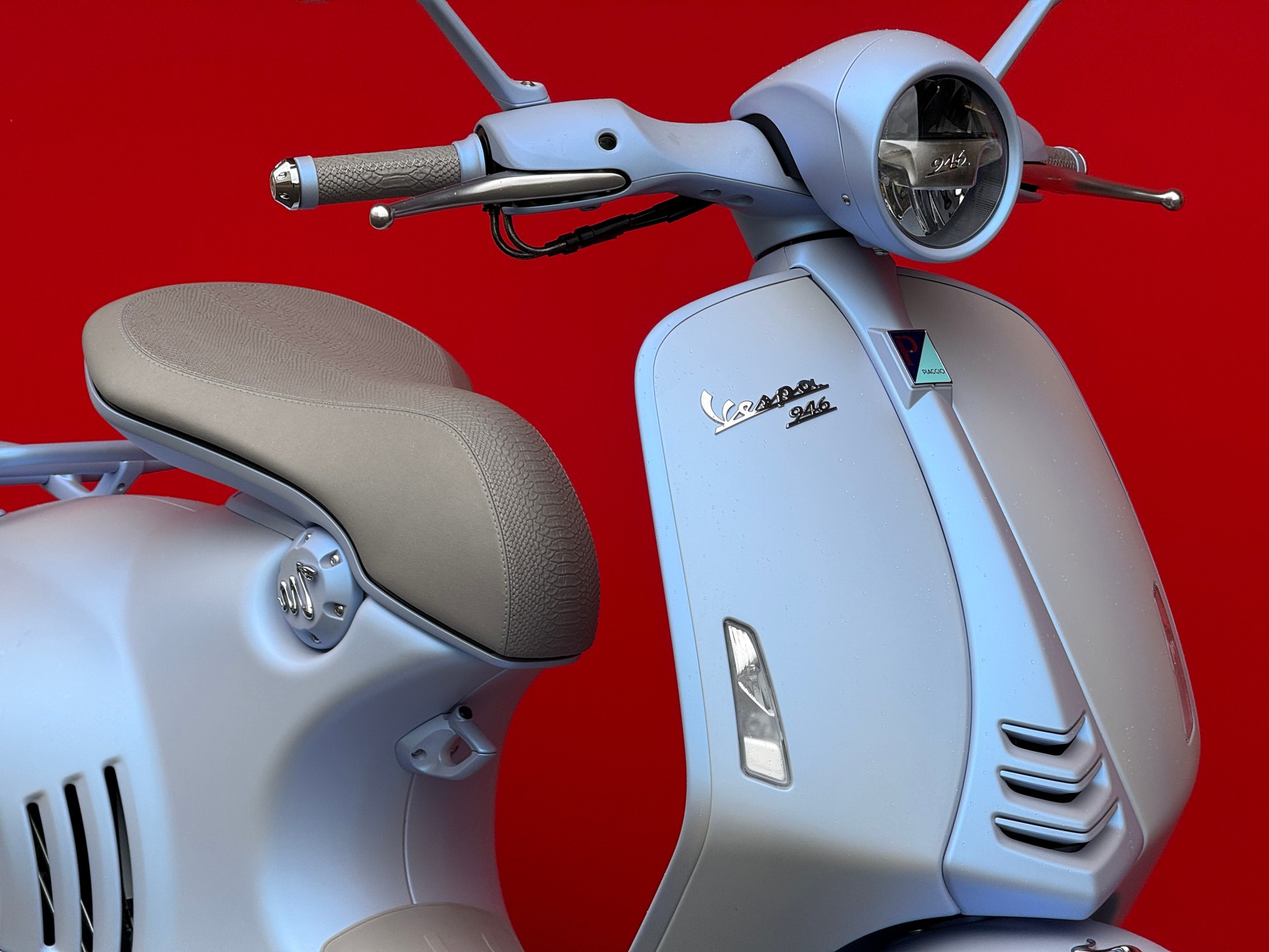 PIAGGIO Vespa 946 Snake - 11
