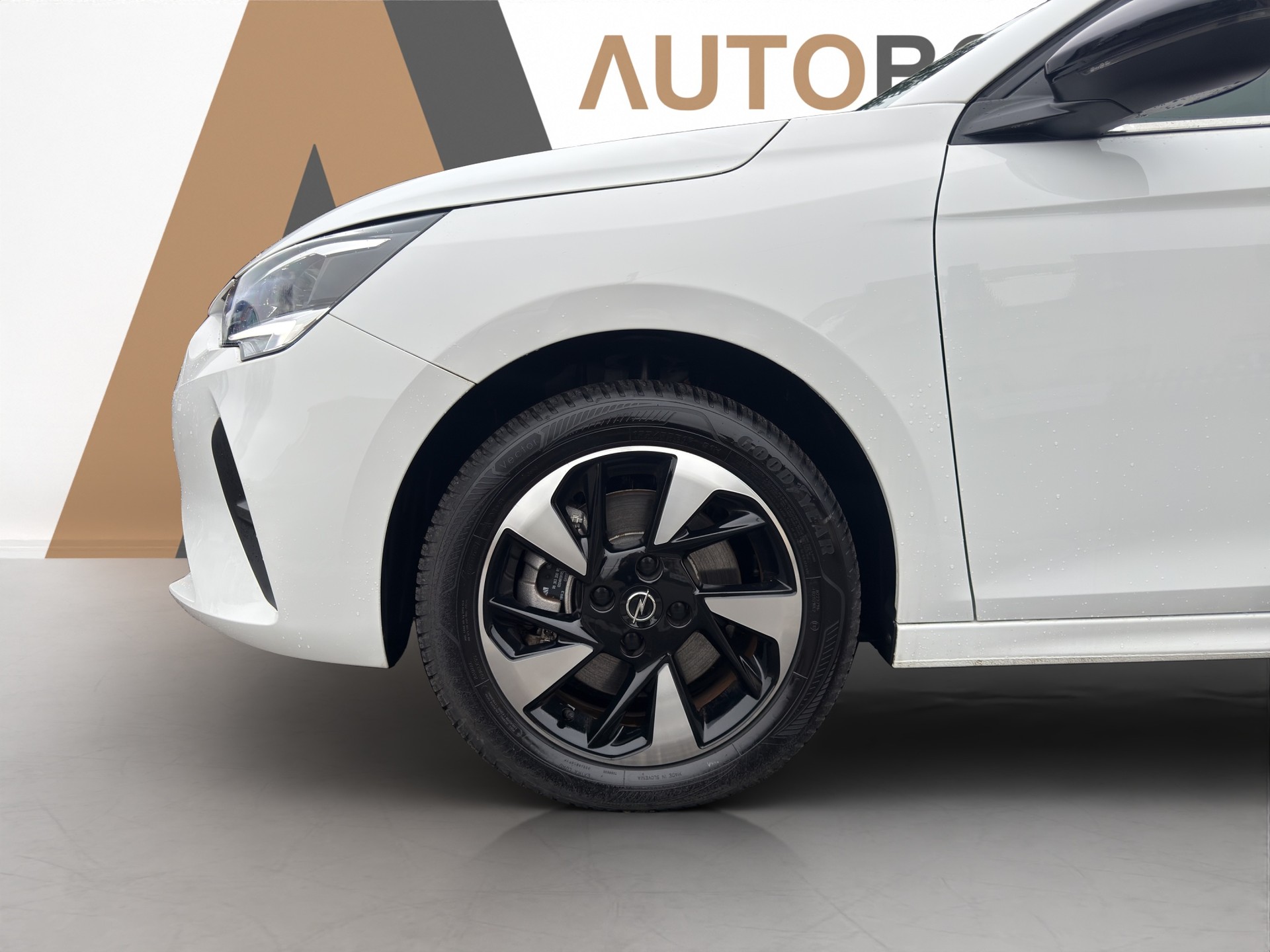 OPEL Corsa e-Elegance 50Kwh - 19